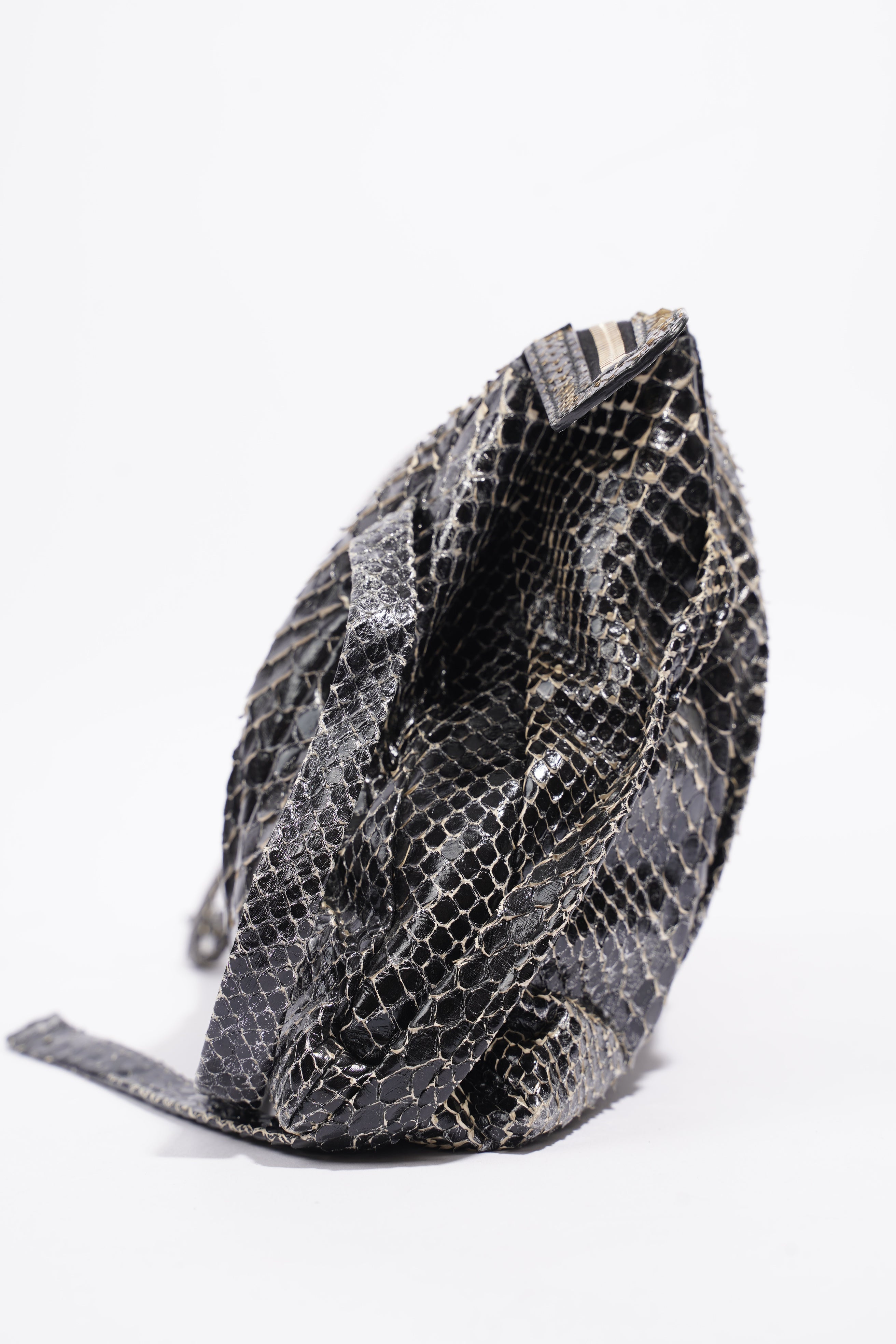 Gucci Hysteria Clutch Bag Black Python