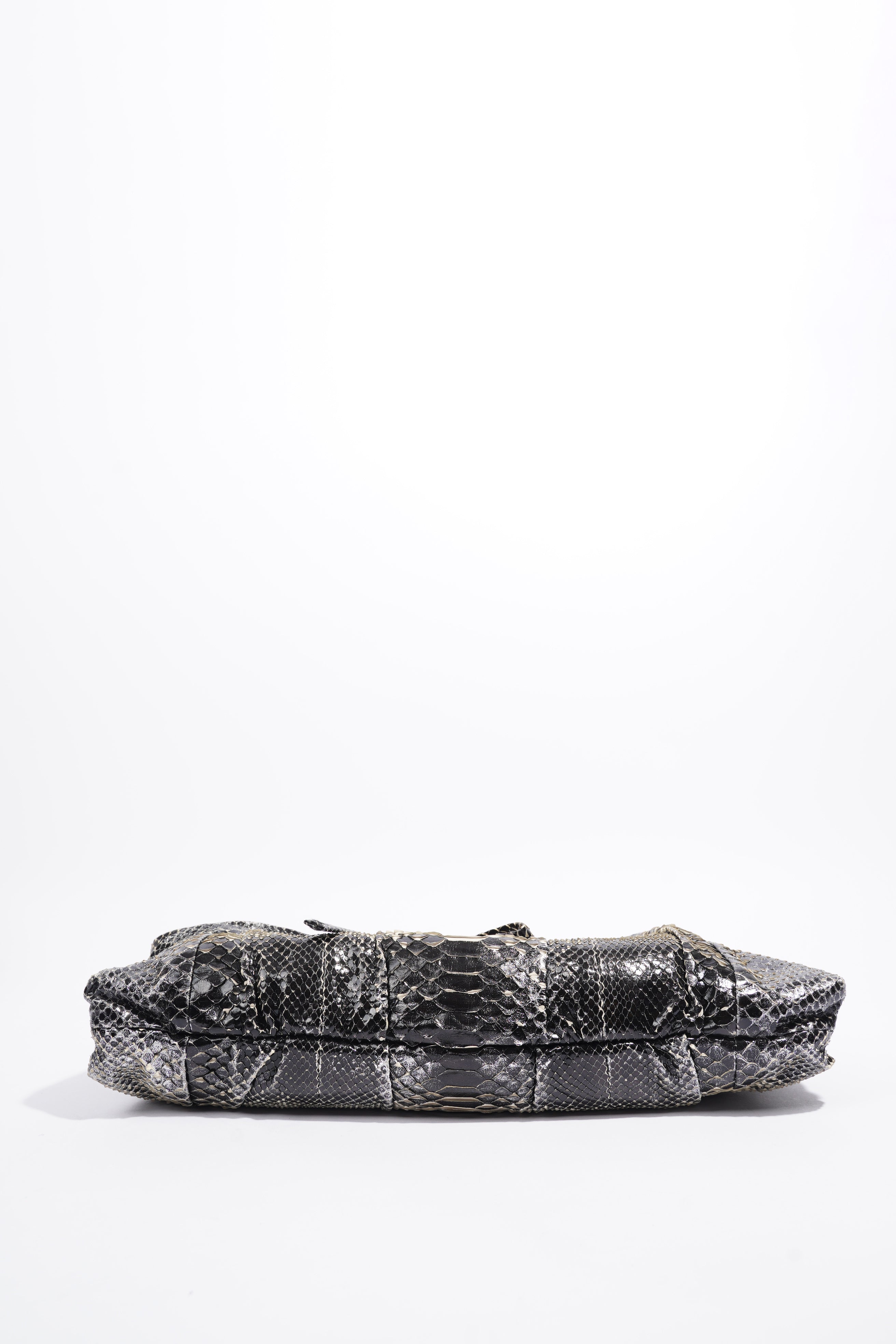 Gucci Hysteria Clutch Bag Black Python