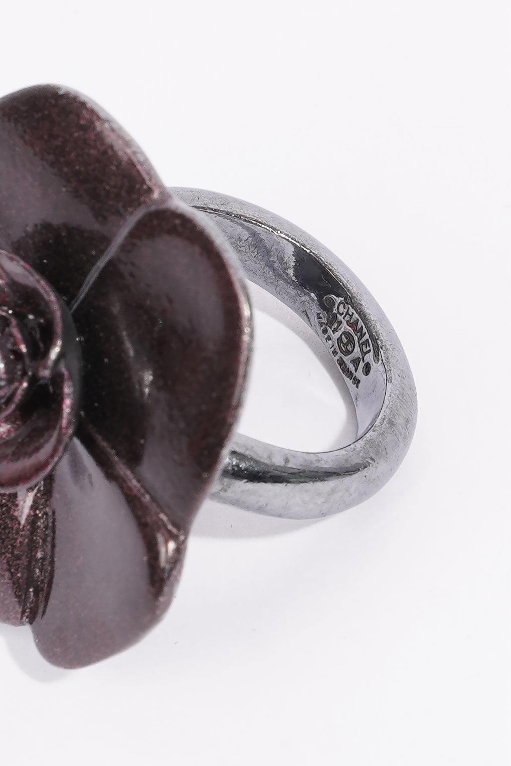 Chanel Rose Ring Purple Base Metal O