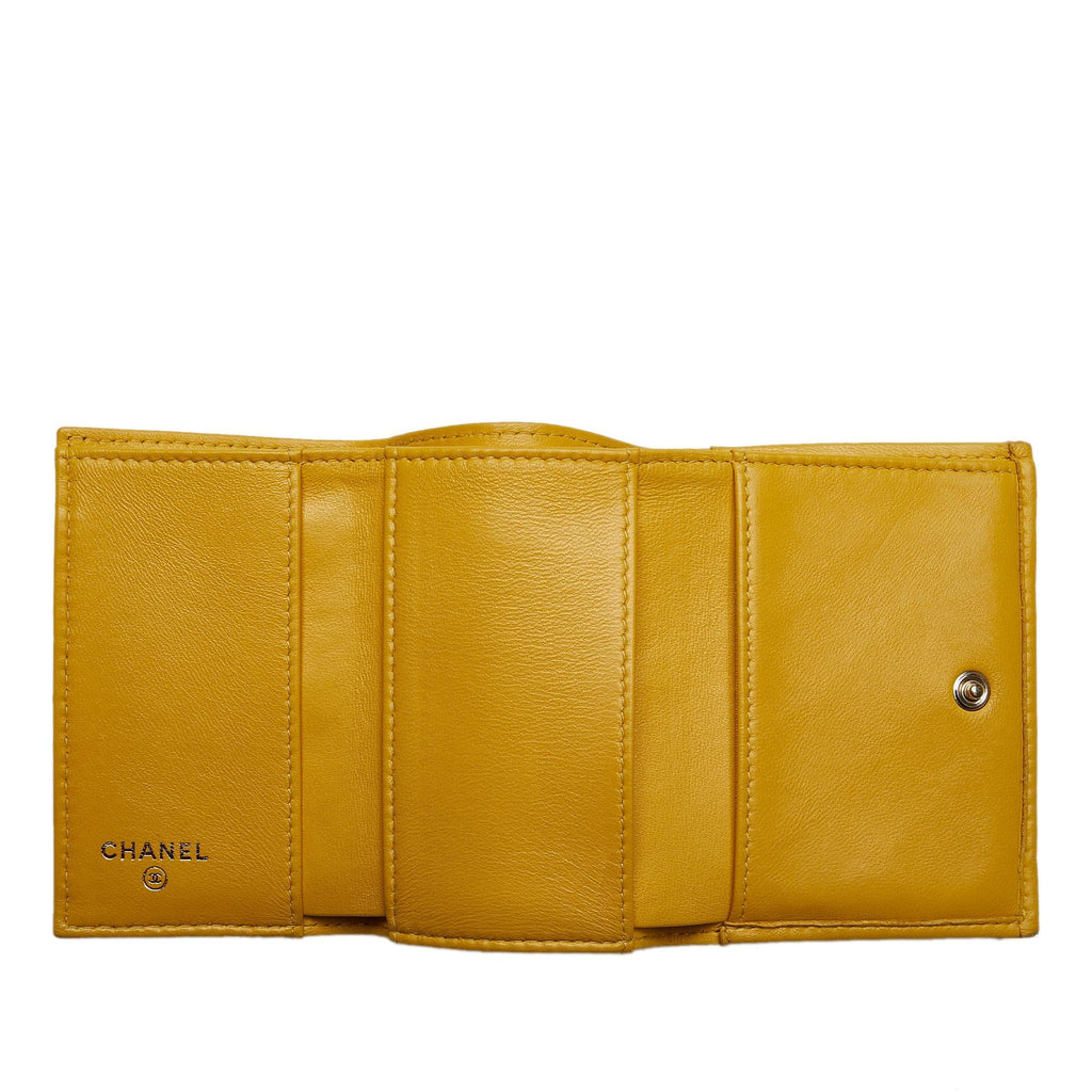 Chanel Boy Flap Compact Wallet (SHG-GimQKu)