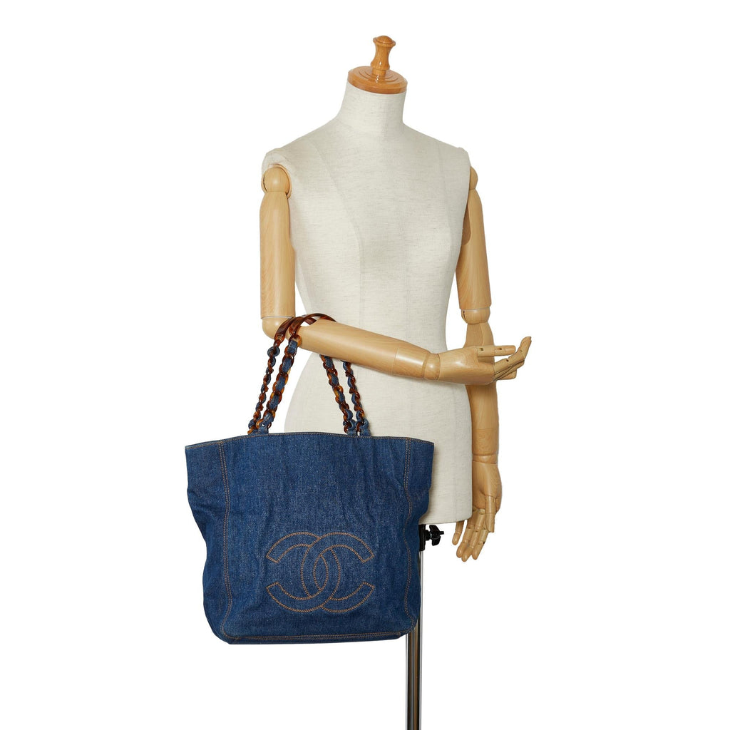 Chanel CC Denim Tote Bag (SHG-PRLc17)