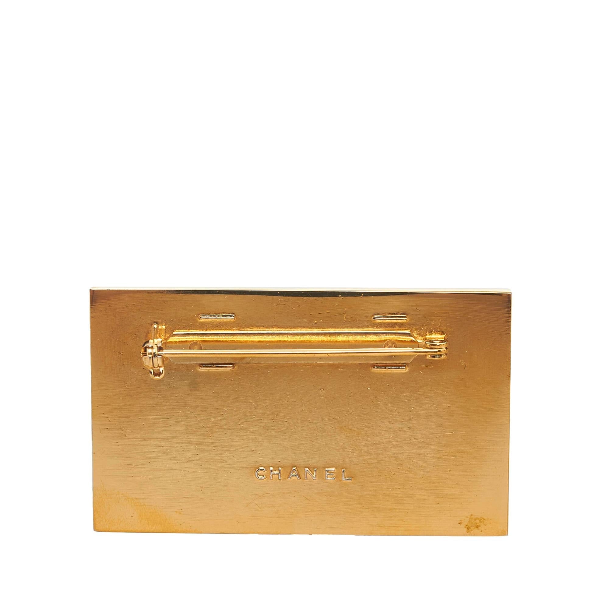 Chanel CC Logo Plate Brooch (SHG-nD1vJu)