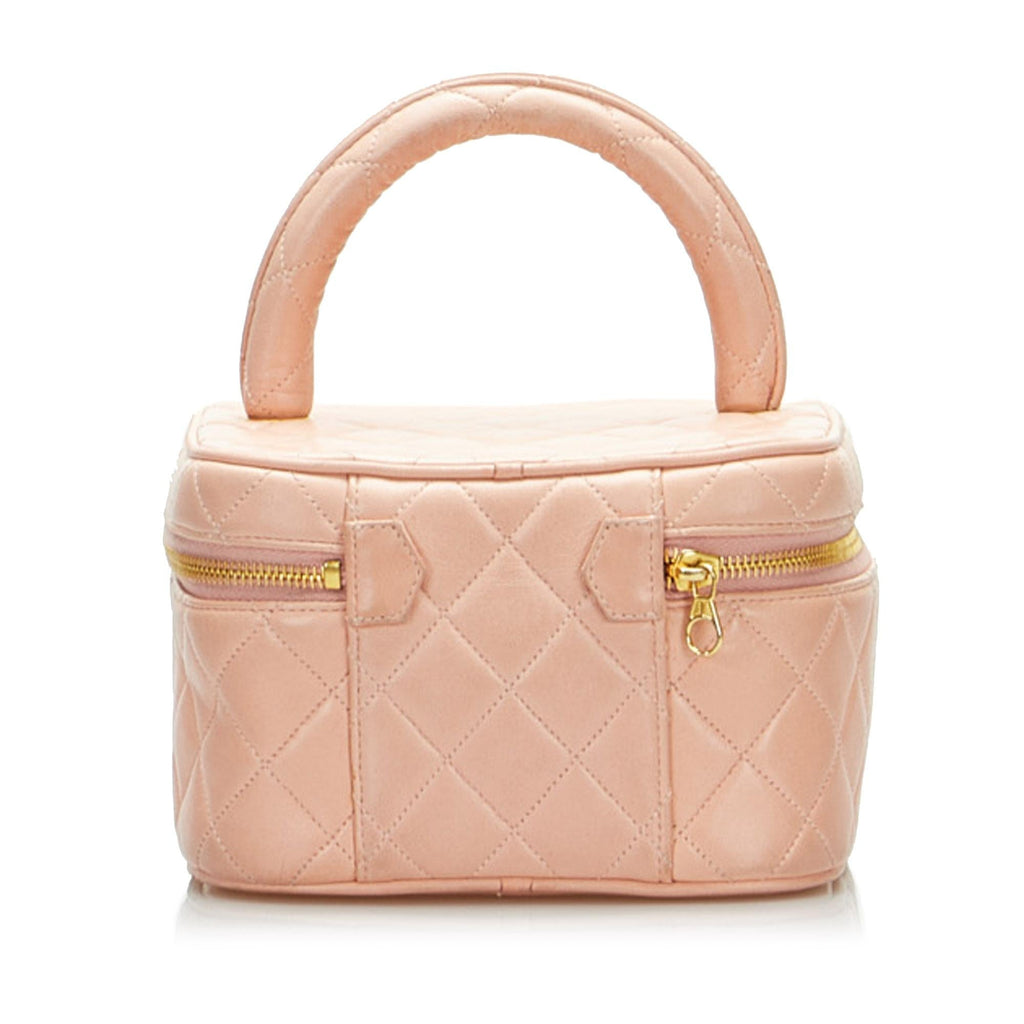 Chanel CC Matelasse Vanity Bag (SHG-0lwtb0)