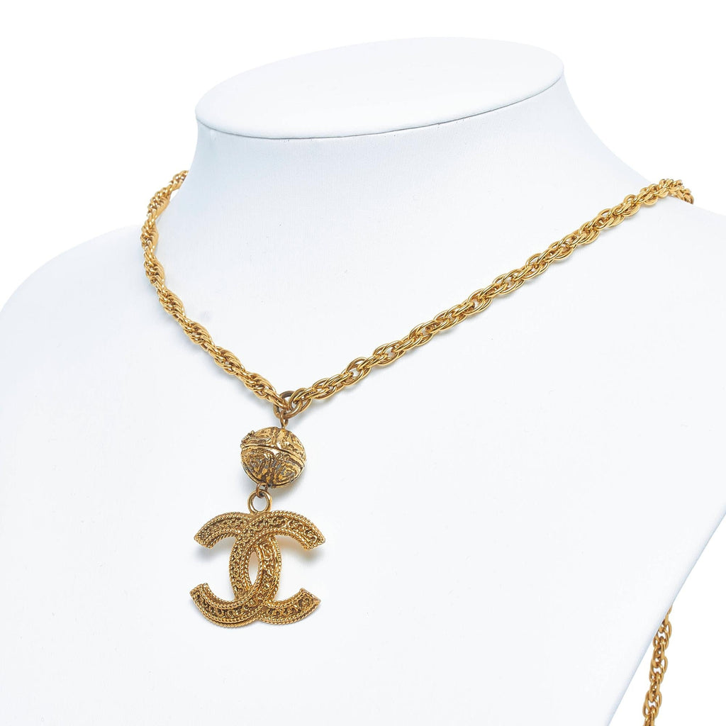 Chanel CC Pendant Necklace (SHG-WTJatb)