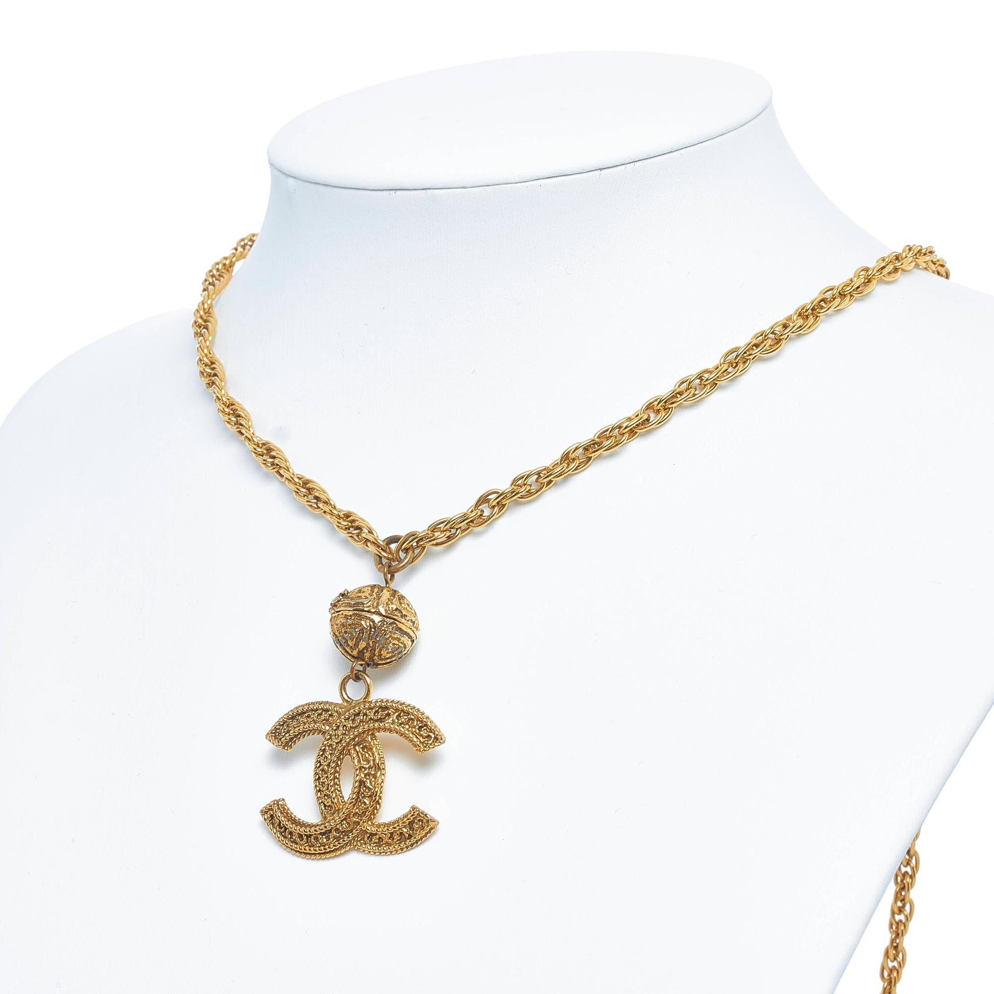 Chanel CC Pendant Necklace (SHG-WTJatb)
