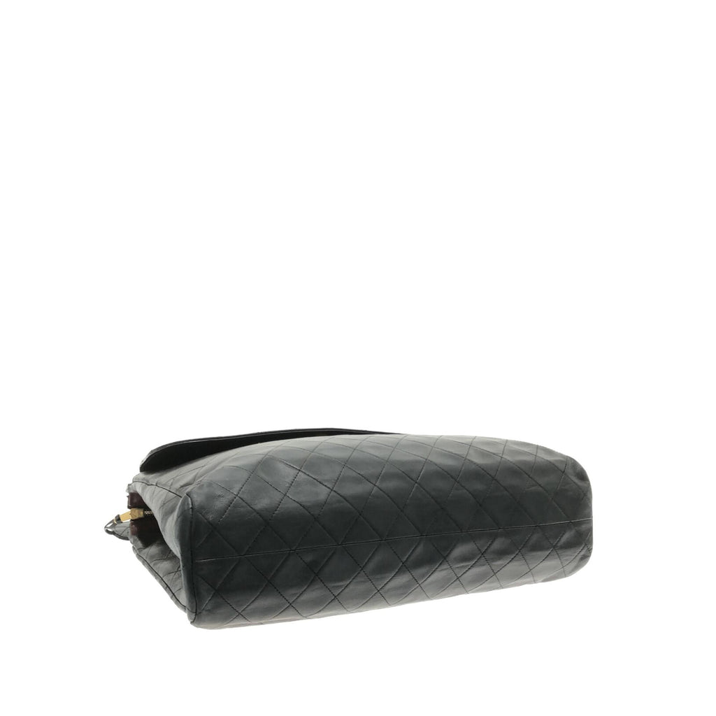 Chanel CC Quilted Lambskin Pocket Tote (SHG-0UXCKM)
