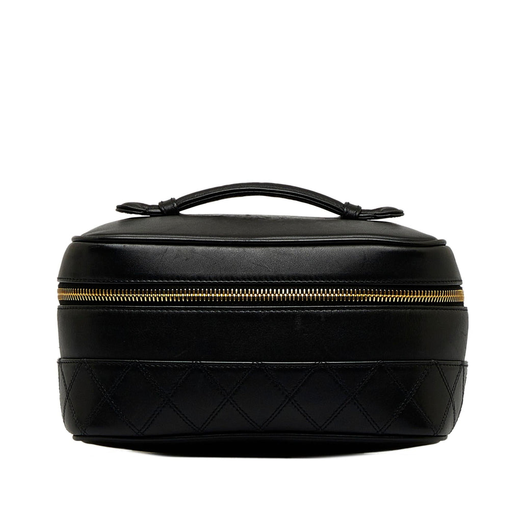 Chanel CC Vanity Bag (SHG-4hIqPQ)