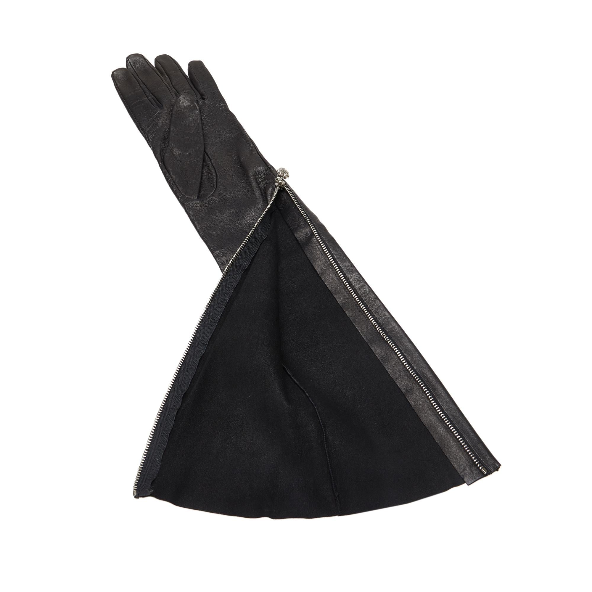 Chanel Camellia Lambskin Tall Gloves (SHG-YR6Kig)