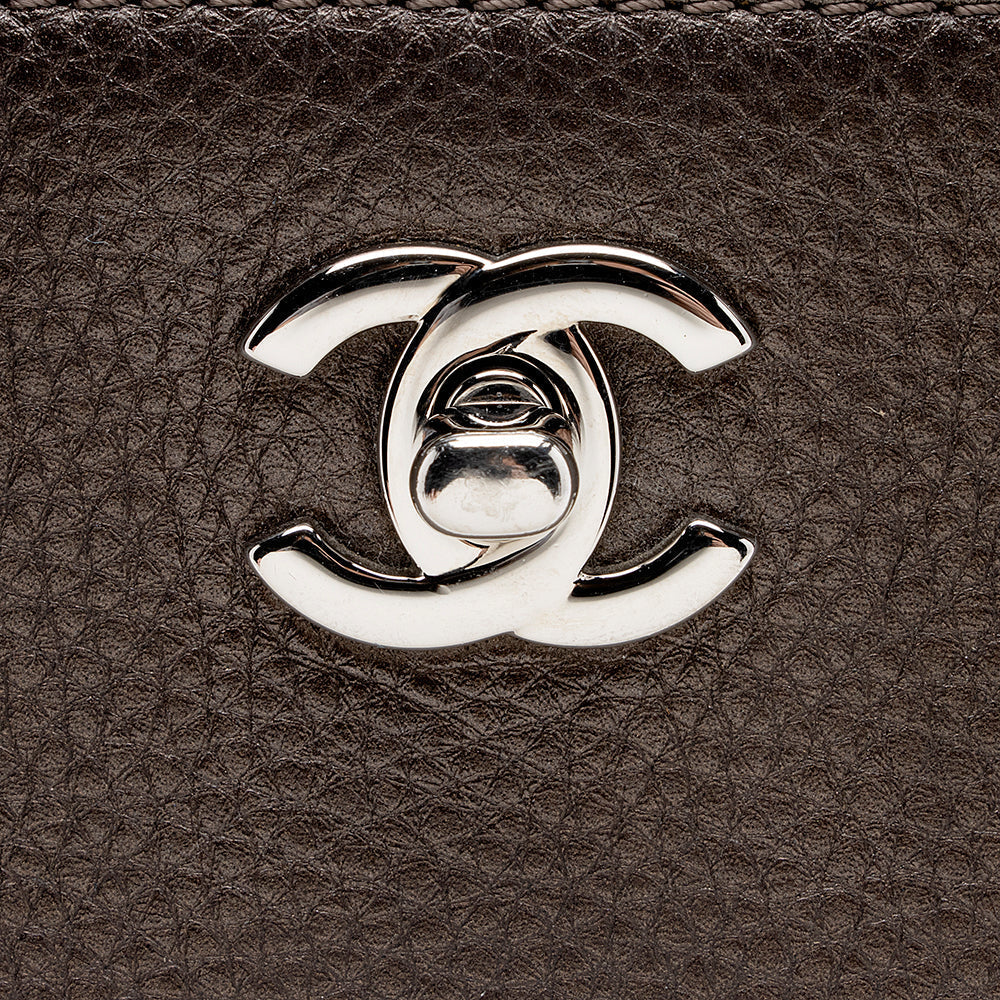 Chanel Caviar Leather Cerf Classic Executive Small Tote (SHF-15194)