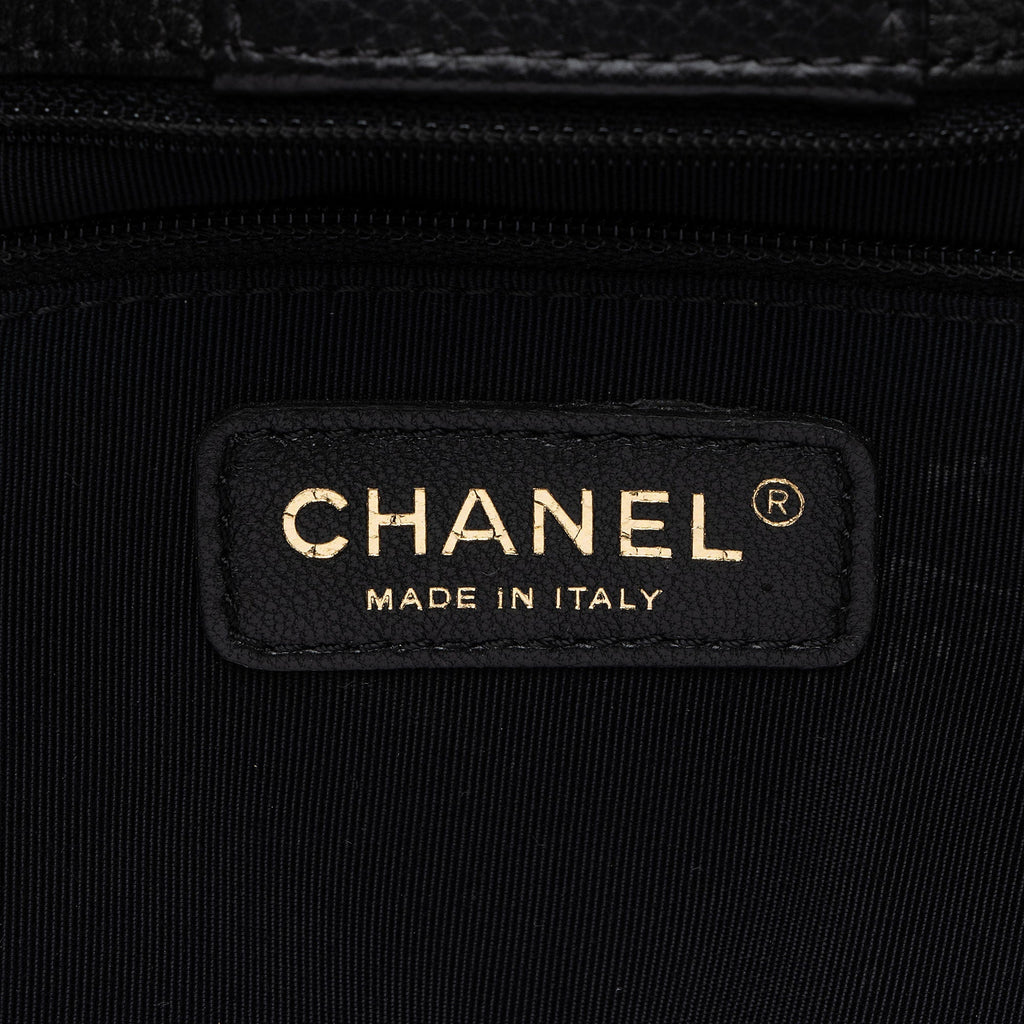 Chanel Caviar Leather Cerf Classic Executive Tote (SHF-vQMVxy)