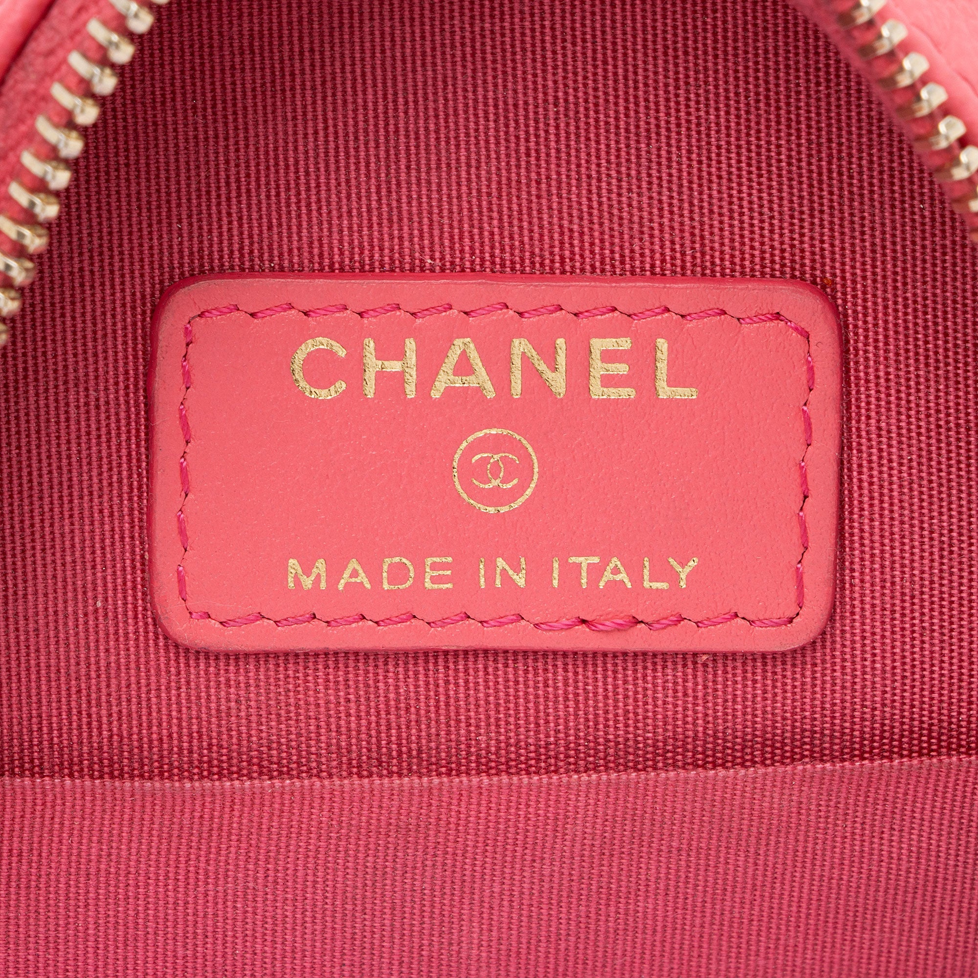 Chanel Caviar Leather New Wave Round Clutch with Chain (SHF-s9F7fM)