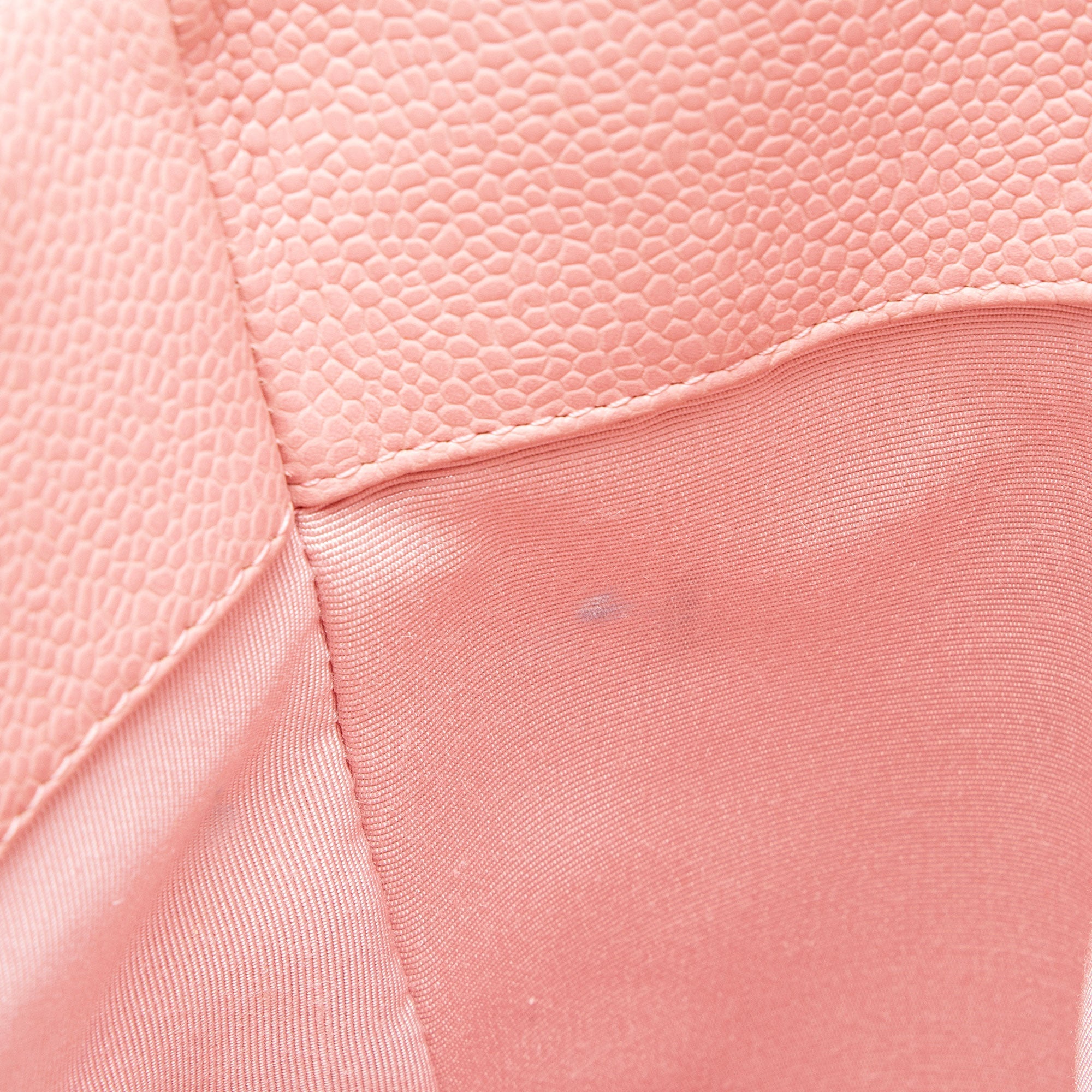 Chanel Caviar Leather Petite Shopping Tote (SHF-ChQICD)
