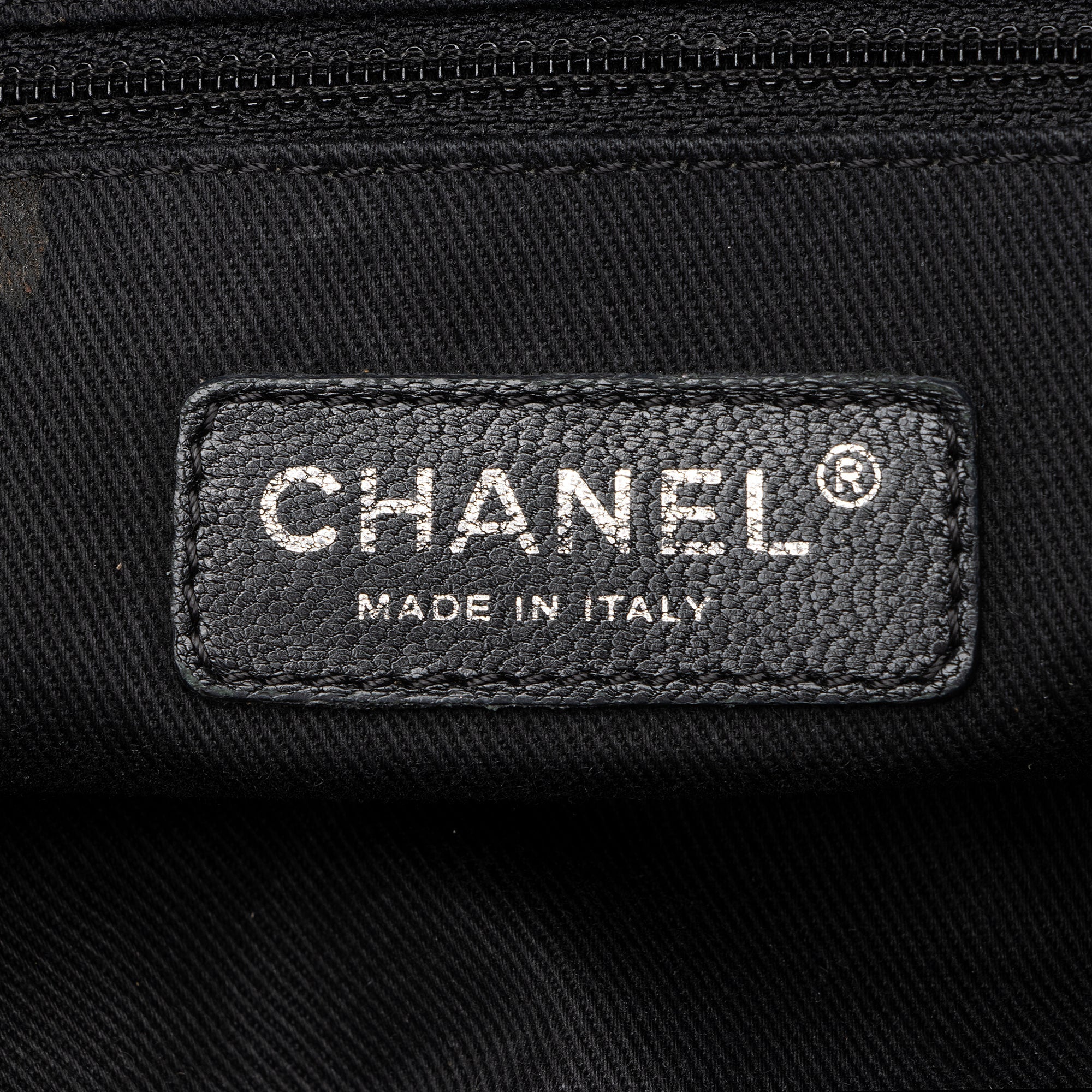 Chanel Caviar Leather Timeless CC Soft Large Tote (SHF-23601)