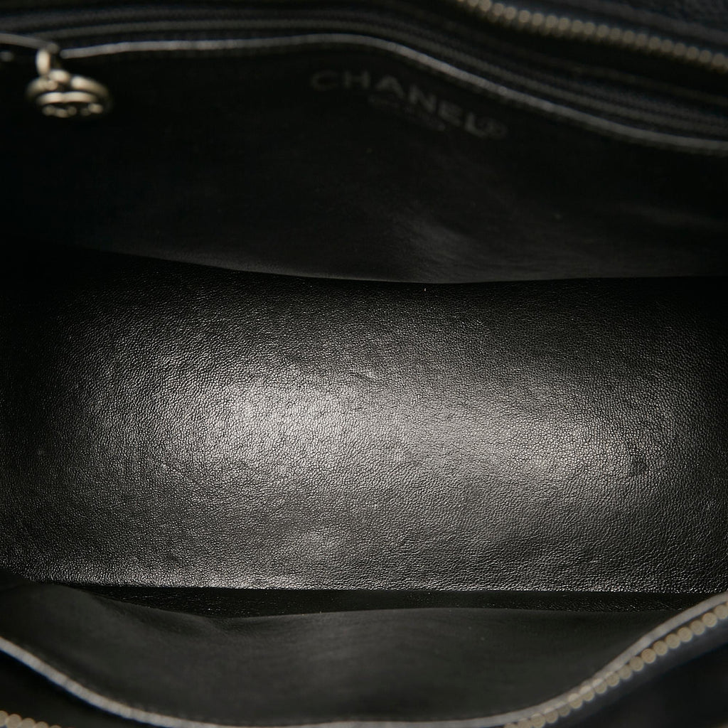 Chanel Caviar Medallion Tote (SHG-36026)