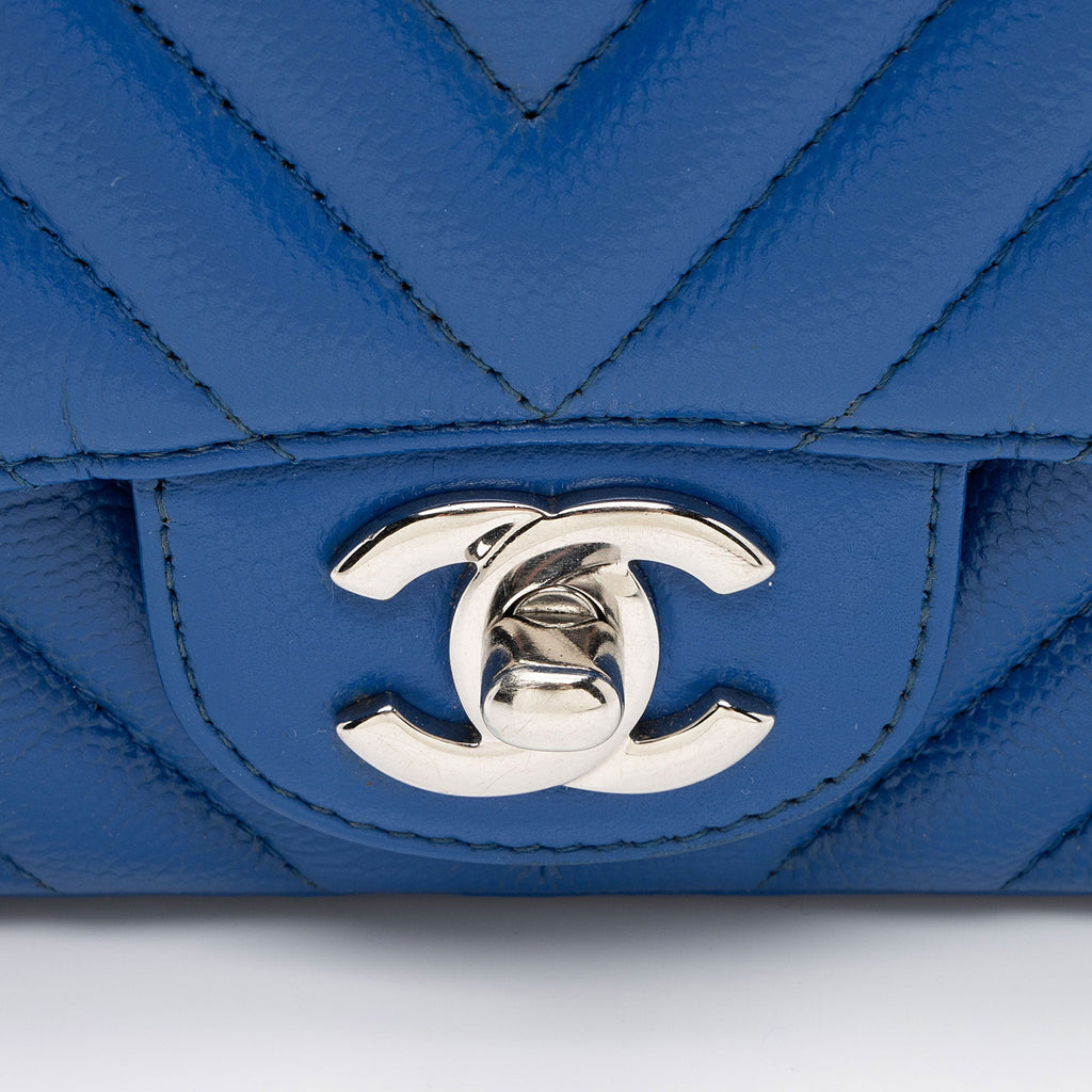 Chanel Chevron Caviar Leather Square Mini Flap Bag (SHF-OSPKli)