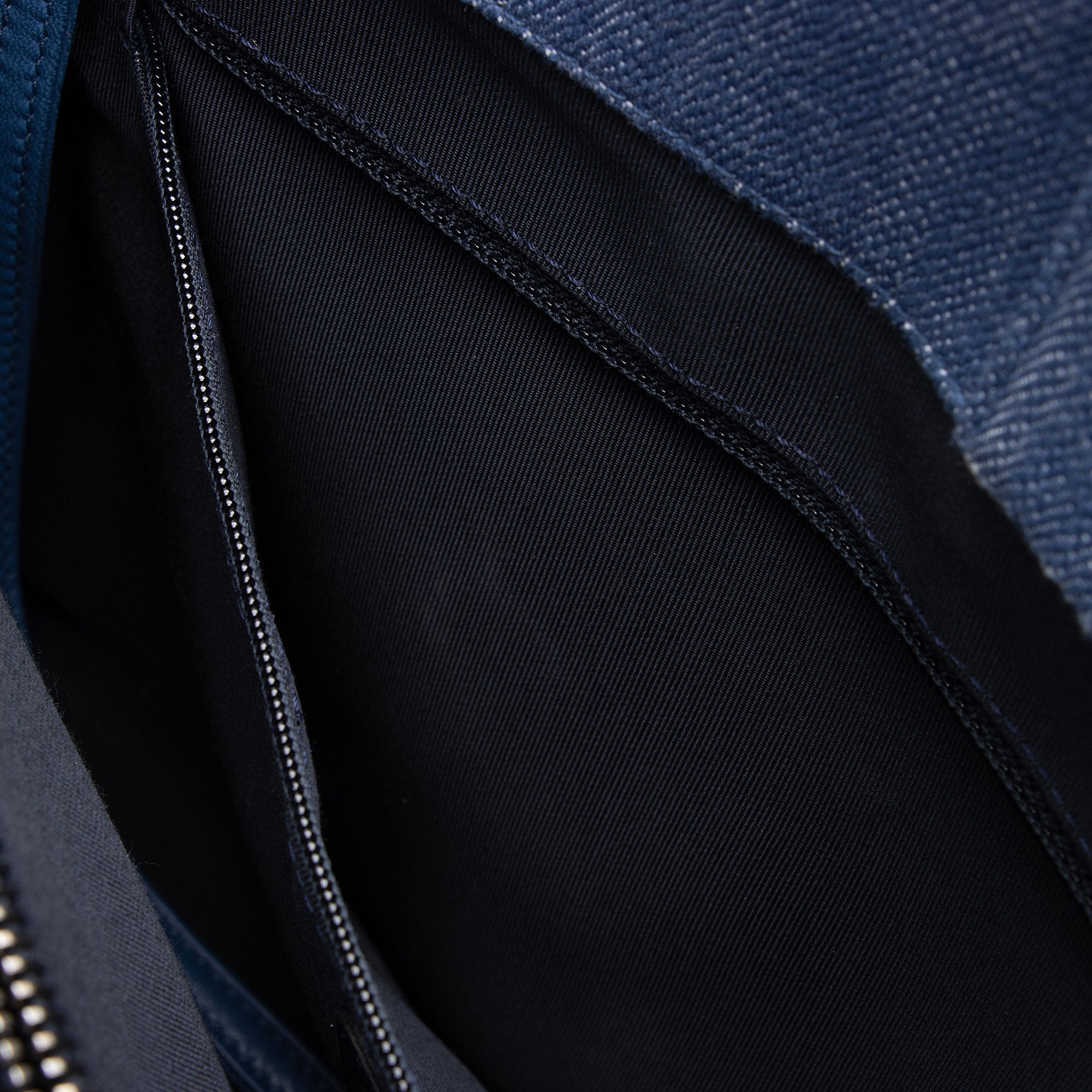 Chanel Chevron Denim Boy Tote (SHF-z2AHH6)