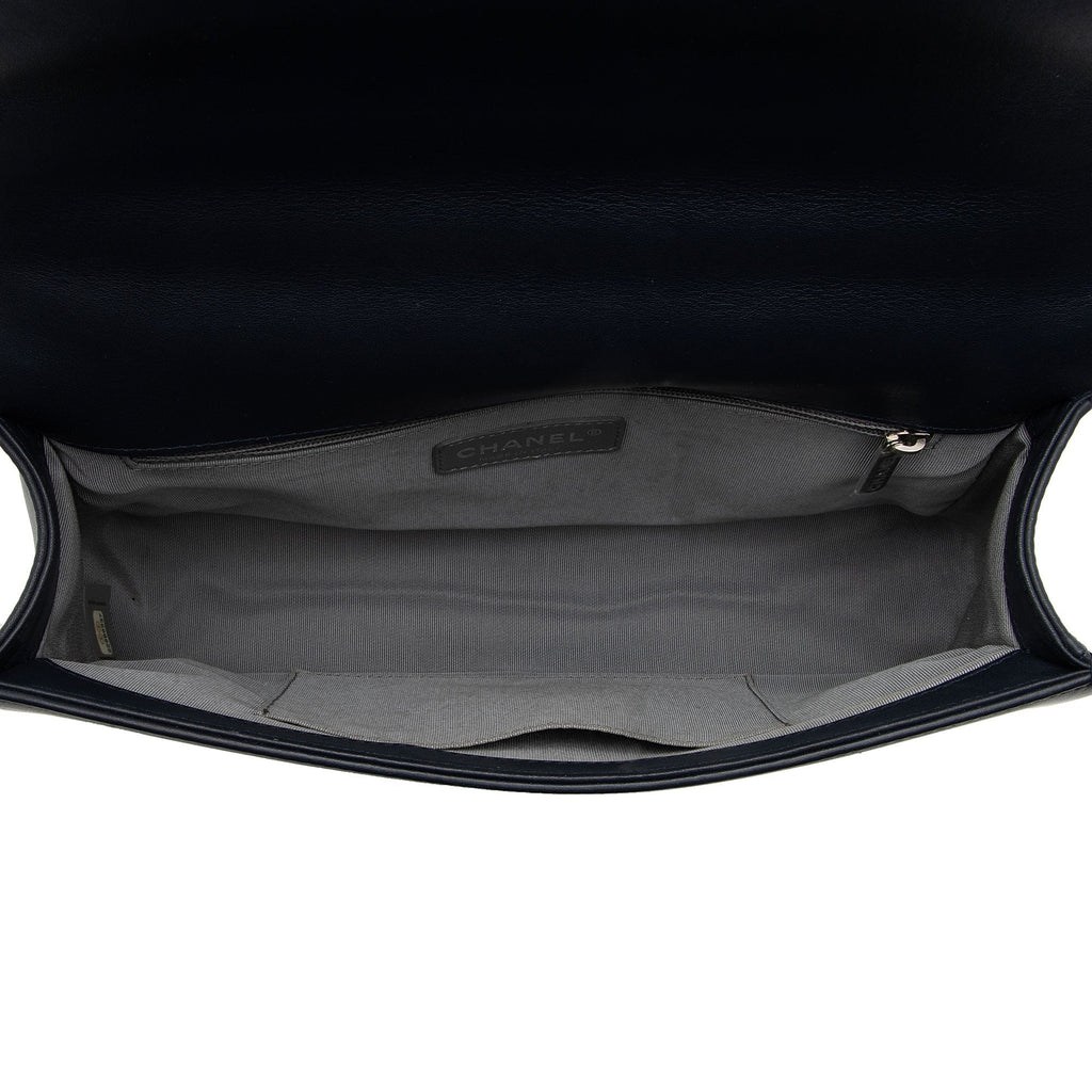 Chanel Chevron Lambskin New Medium Boy Bag (SHF-SYvI5N)