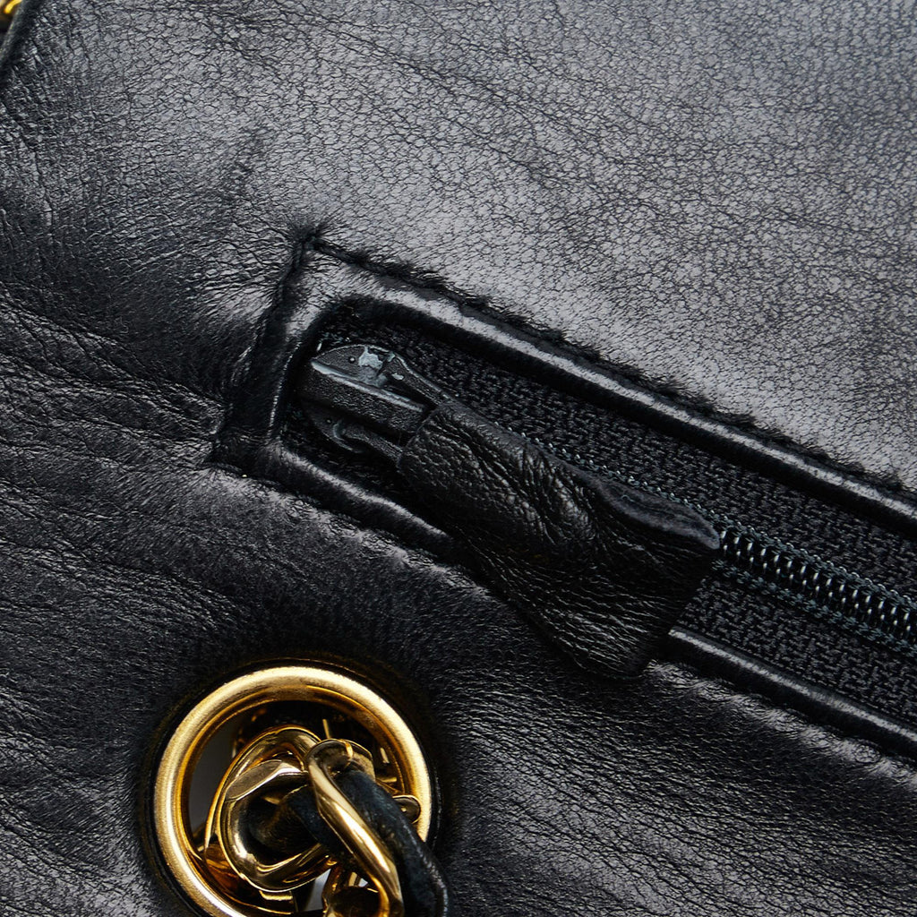 Chanel Classic Medium Lambskin Double Flap Bag (SHG-bU8cQt)