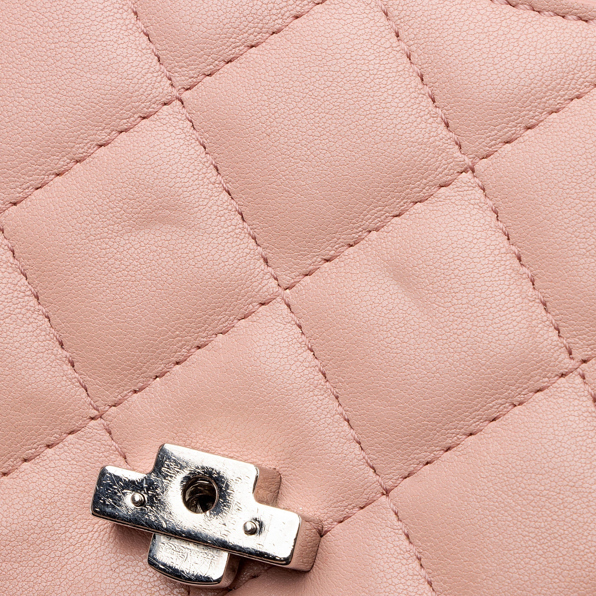 Chanel Goatskin CC Box Flap Bag (SHF-3UcdU5)