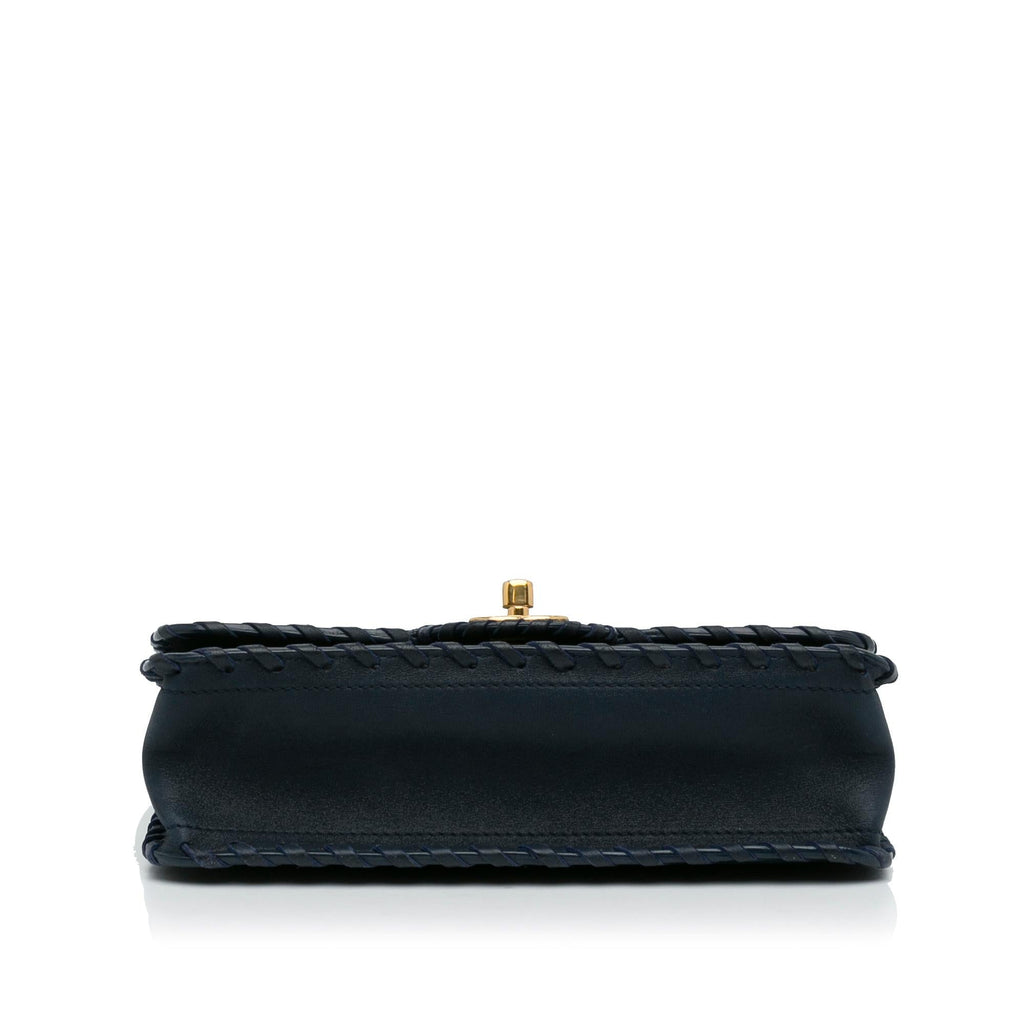 Chanel Happy Stitch Flap Bag (SHG-NgJFyu)