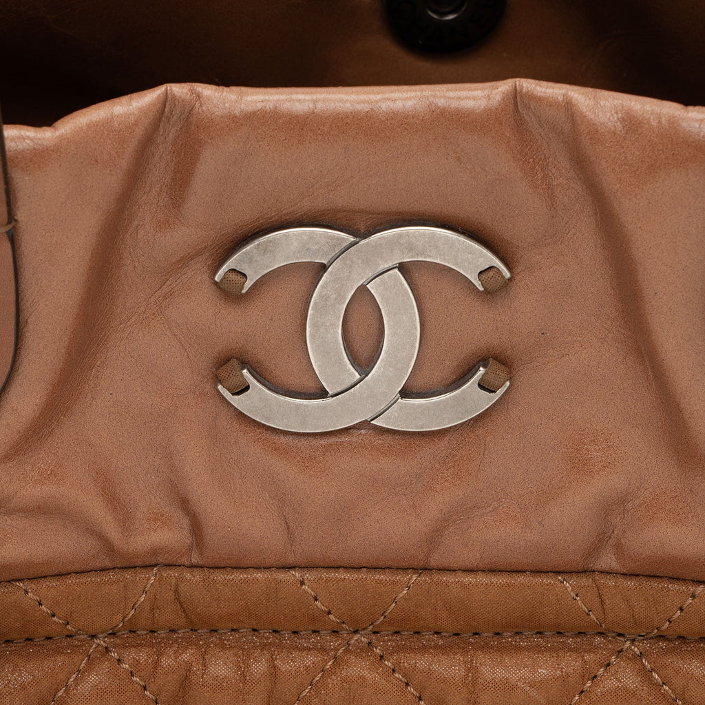 Chanel Iridescent Calfskin In the Mix Bowler Small Tote (SHF-otOqlH)