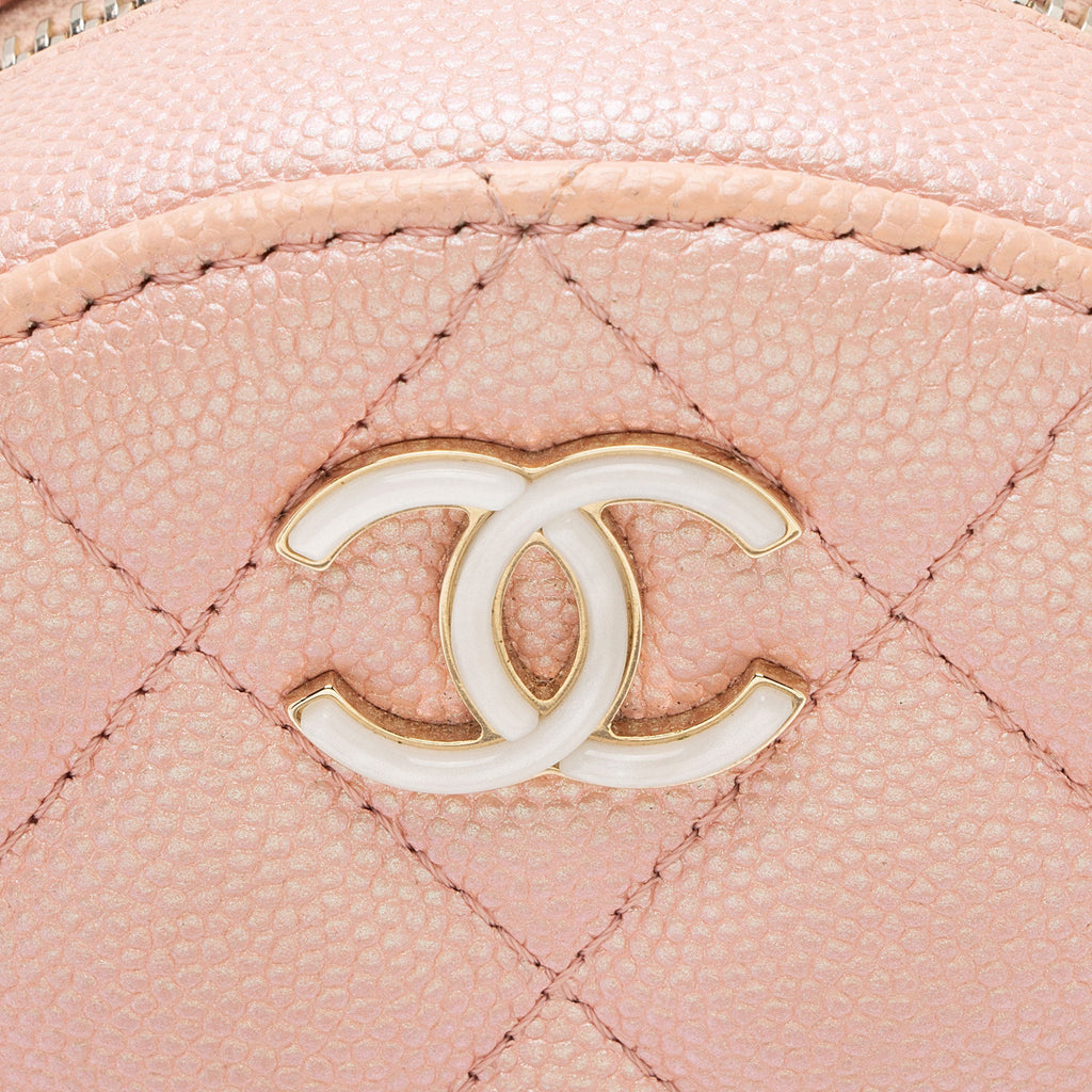 Chanel Iridescent Caviar Leather Mother of Pearl CC Round Clutch with Chain (SHF-YKChQe)