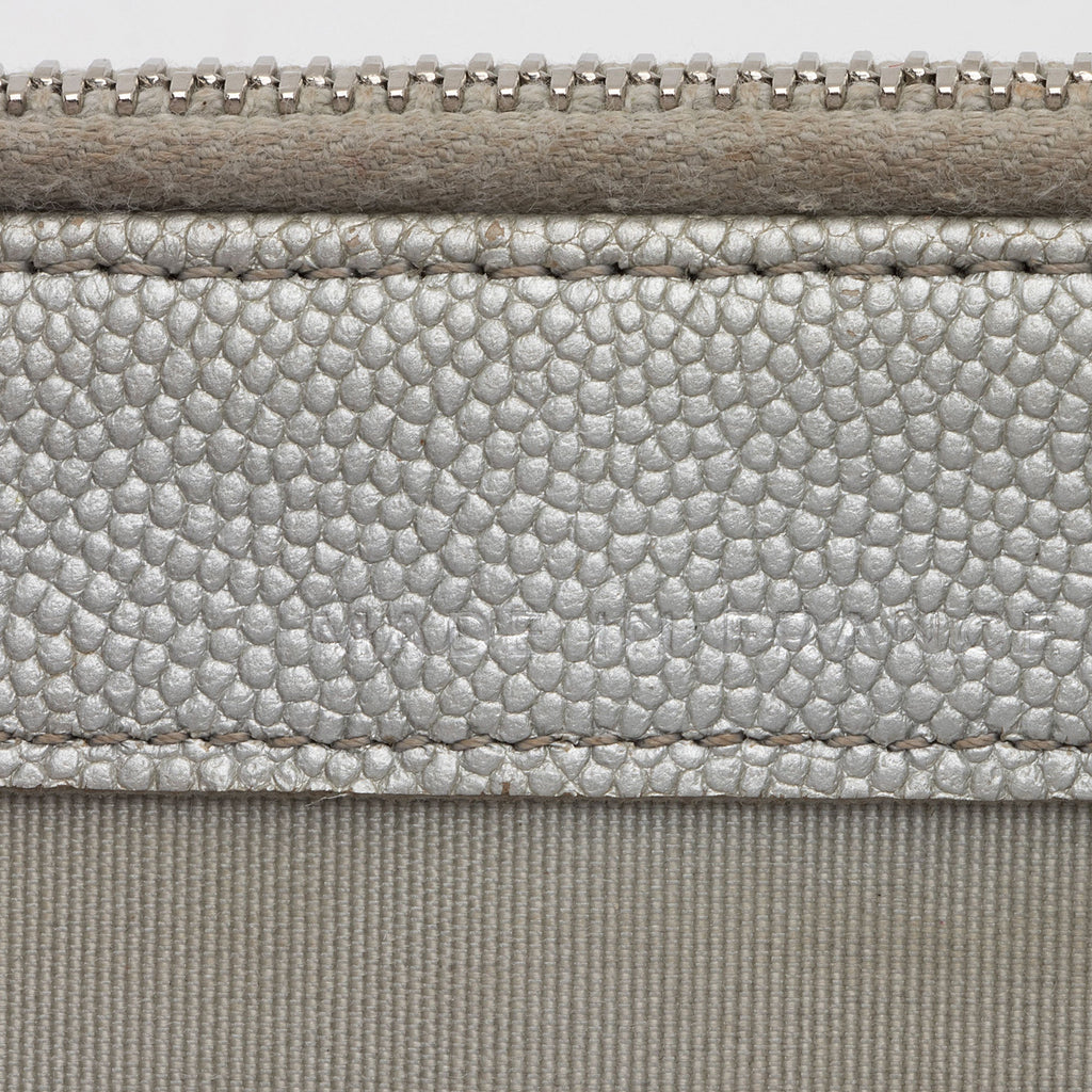Chanel Iridescent Caviar Leather Vintage Mademoiselle Clutch with Chain (SHF-fdlQlw)