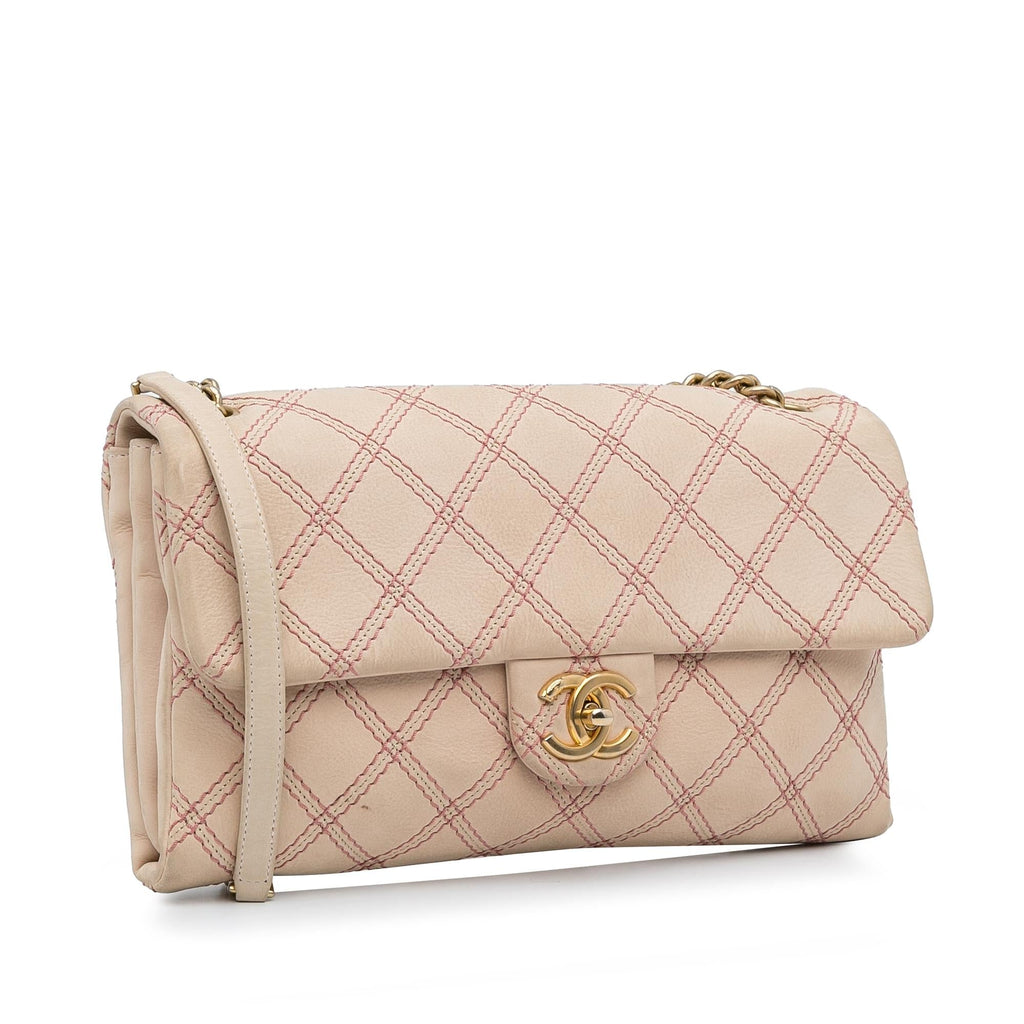 Chanel Jumbo Quilted Calfskin Triple Stitched Flap (SHG-F4DDBD)