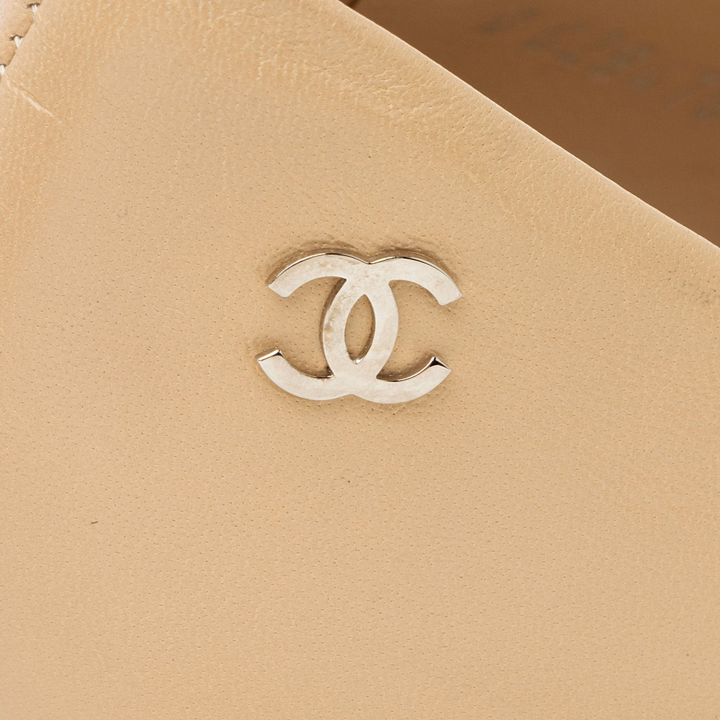 Chanel Lambskin CC Cap Toe Pumps - Size 7.5 / 37.5 (SHF-9StWx2)