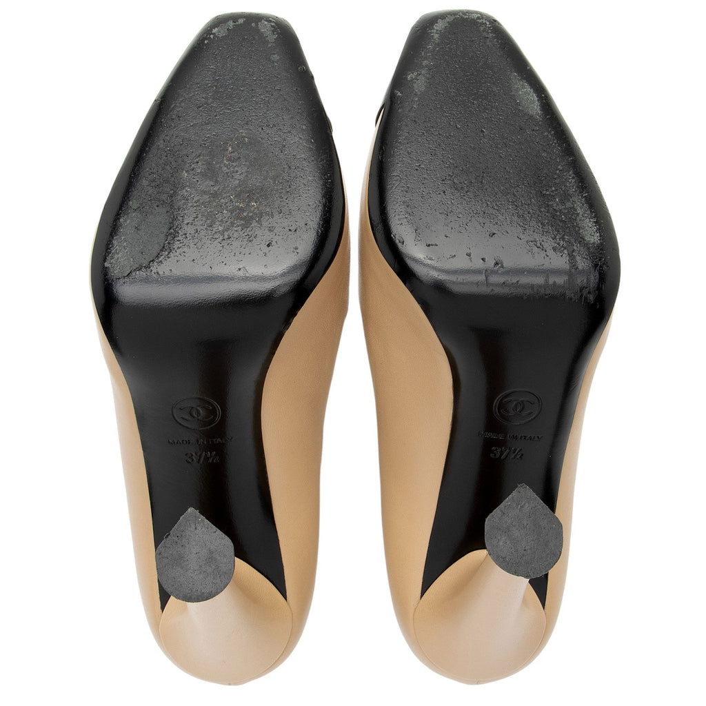 Chanel Lambskin CC Cap Toe Pumps - Size 7.5 / 37.5 (SHF-9StWx2)
