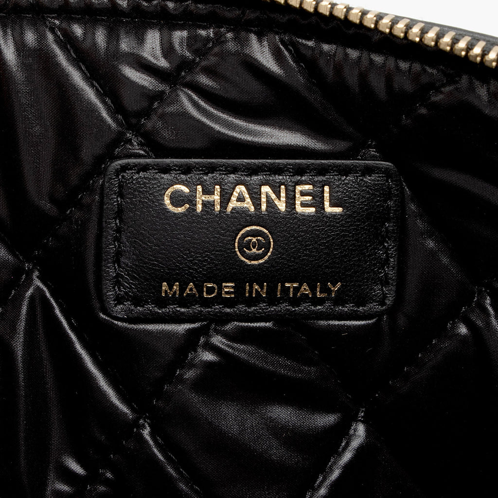 Chanel Lambskin Camellia Medium O-Case (SHF-mX1U89)