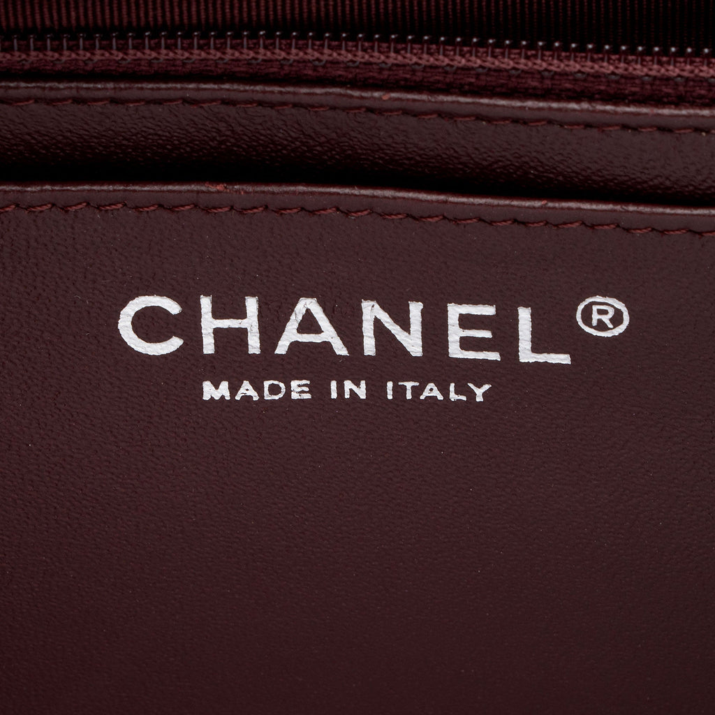 Chanel Lambskin Classic Maxi Single Flap Bag (SHF-zrKD0o)