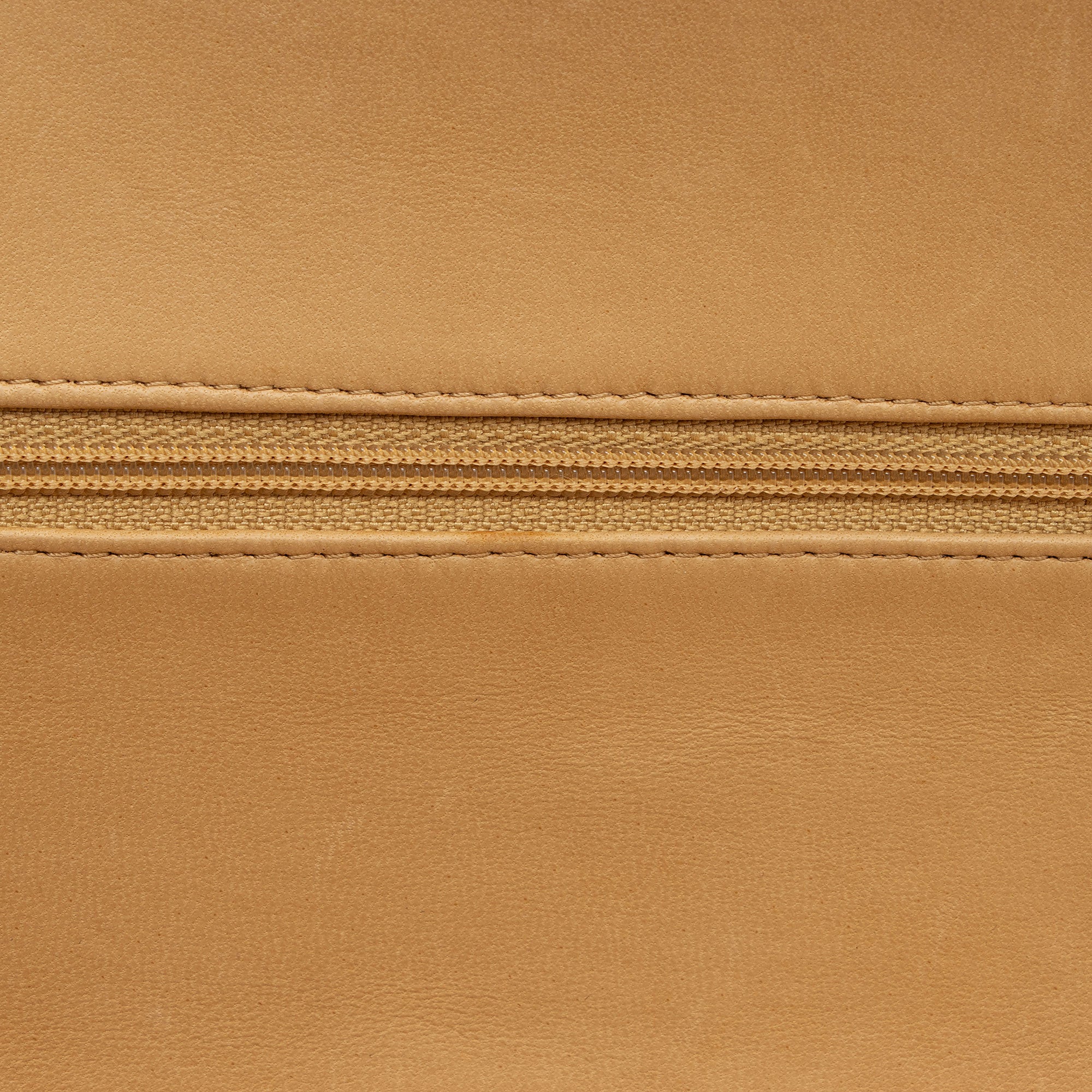 Chanel Lambskin Classic Medium Double Flap Bag (SHF-PLkziN)