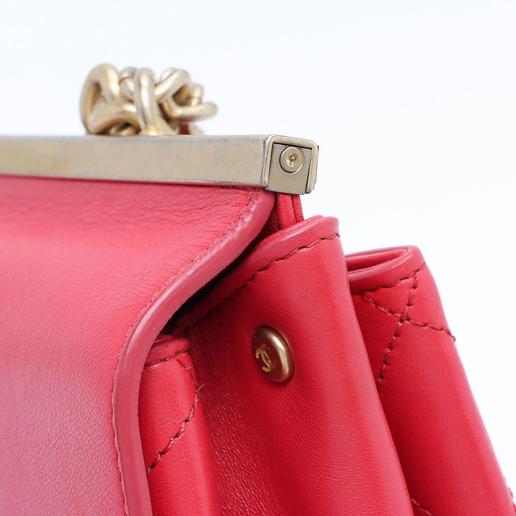 Chanel Lambskin Coco Lux Small Flap Bag (SHF-MQ8dSy)