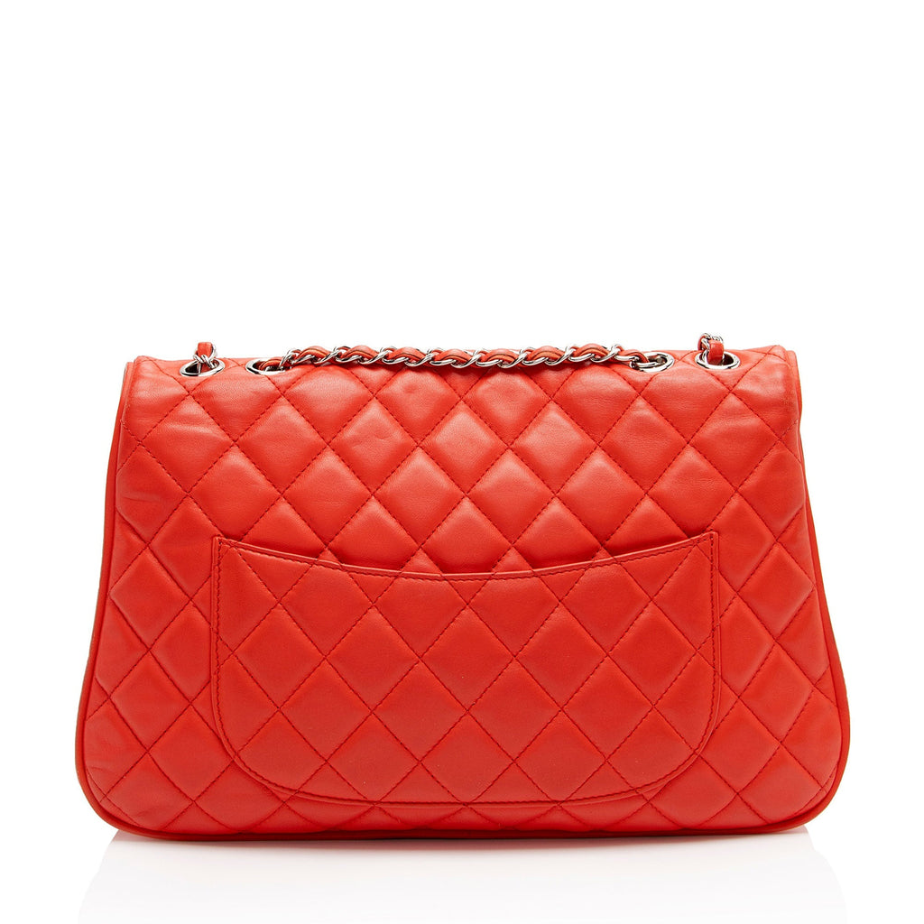 Chanel Lambskin Pagode Piping Flap Shoulder Bag (SHF-Cco5SB)