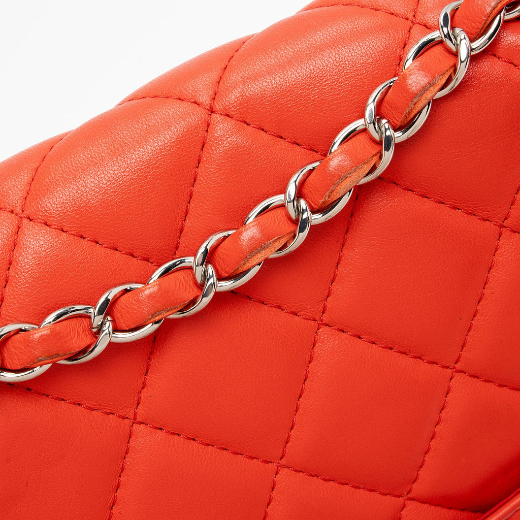 Chanel Lambskin Pagode Piping Flap Shoulder Bag (SHF-Cco5SB)