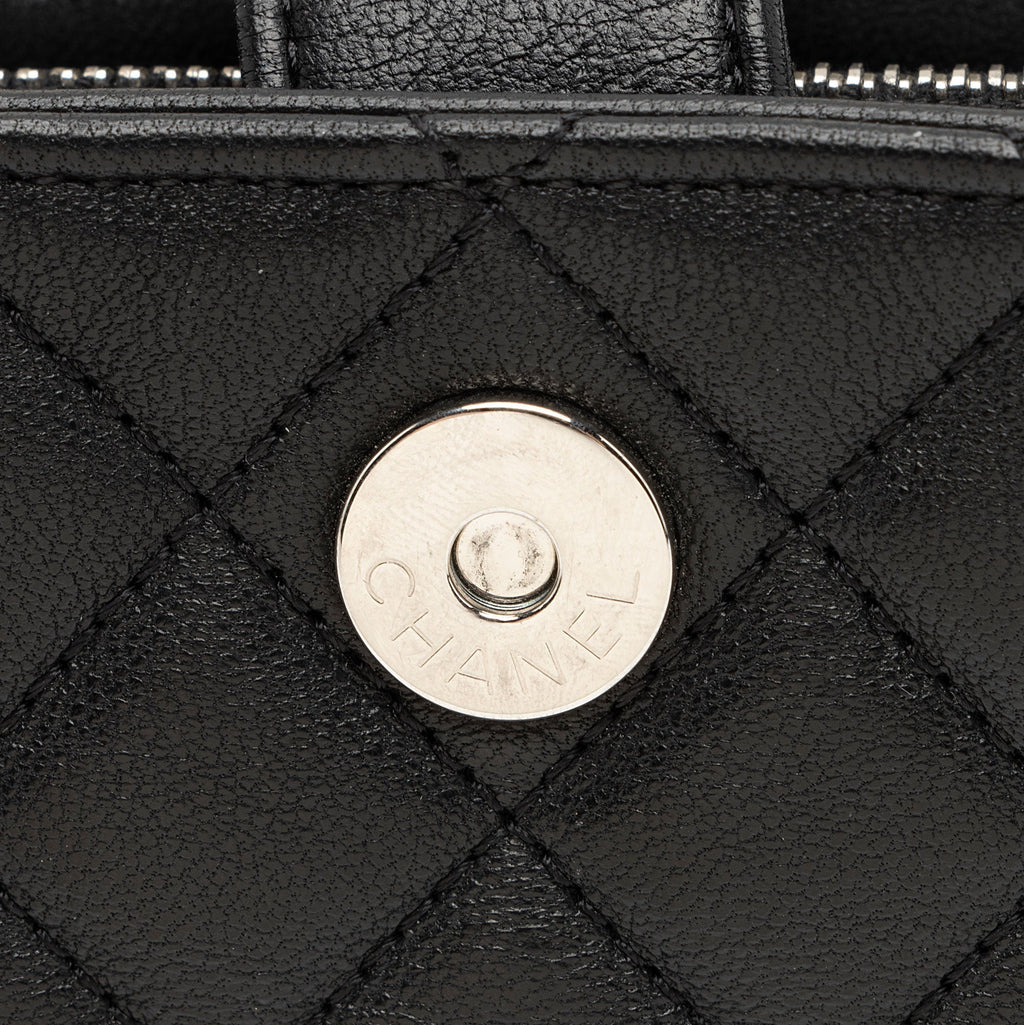 Chanel Lambskin Valentine Charms Mini Phone Holder Crossbody Bag (SHF-LaTesi)
