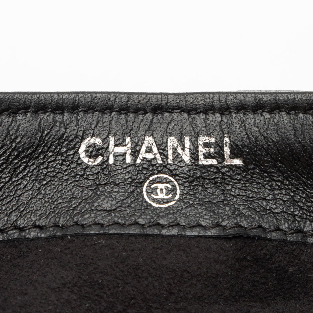 Chanel Lambskin Valentine Charms Mini Phone Holder Crossbody Bag (SHF-LaTesi)