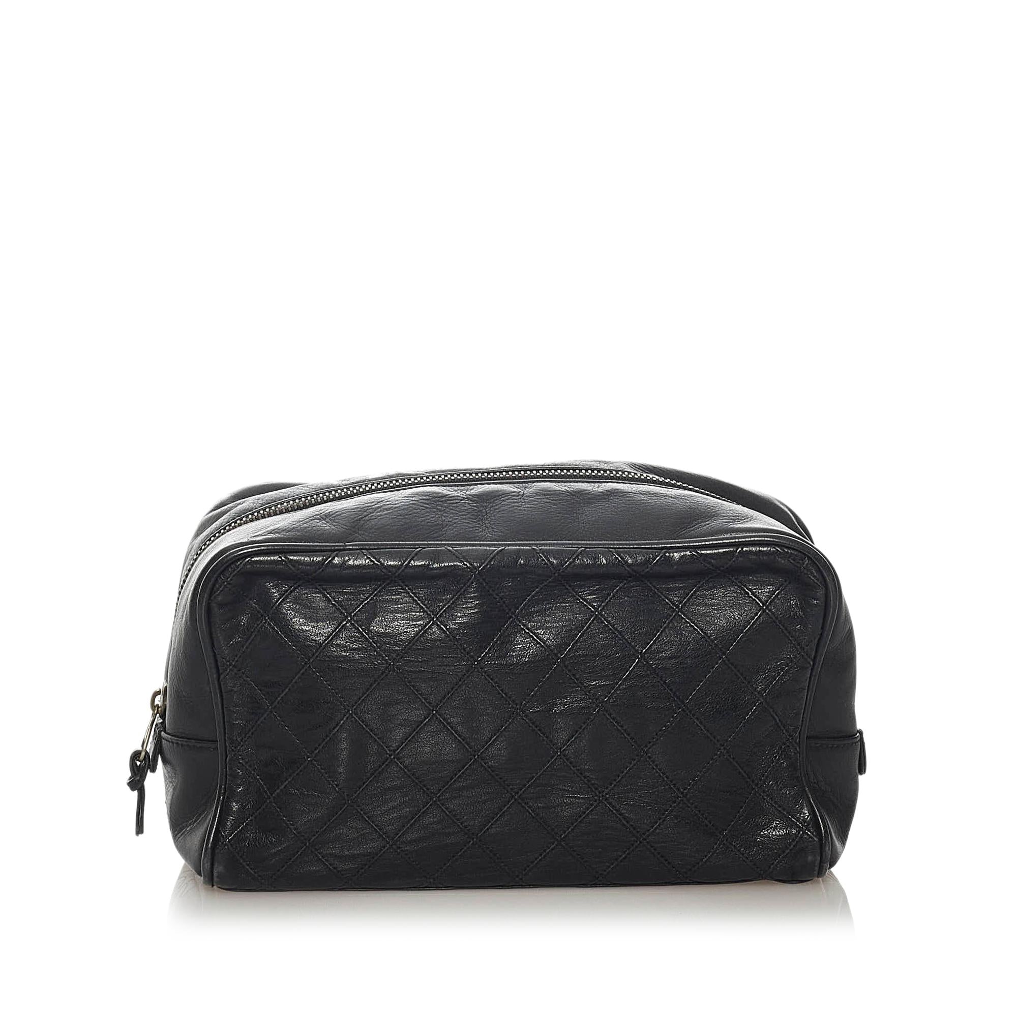 Chanel Matelasse Lambskin Leather Pouch (SHG-29113)