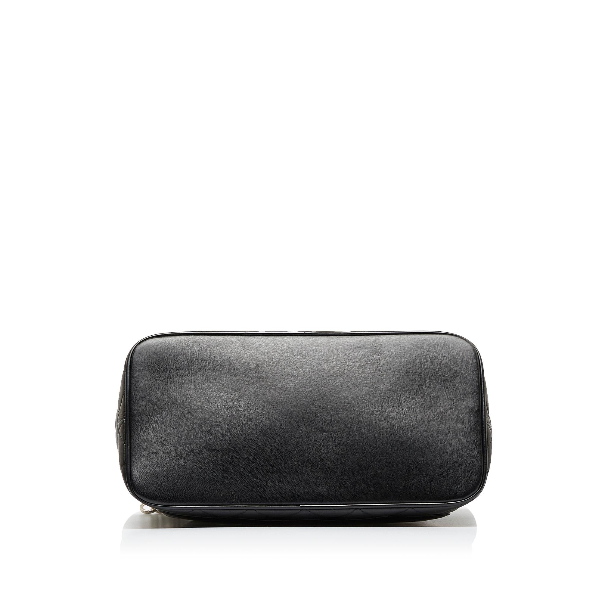 Chanel Medallion Tote (SHG-V0qt8t)