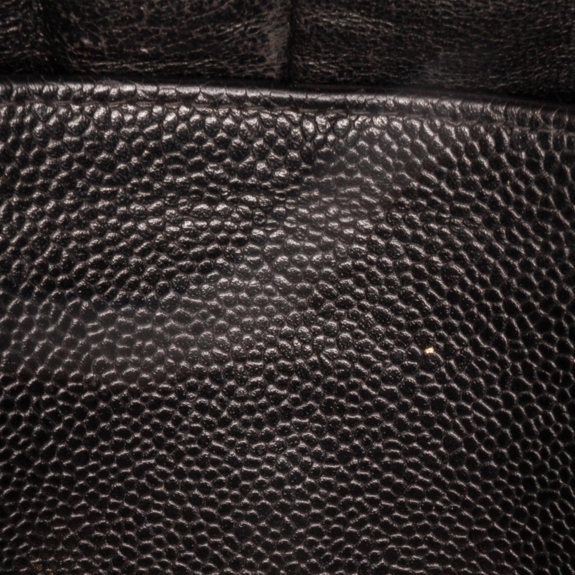 Chanel Medium Classic Caviar Double Flap (SHG-aR0s8D)