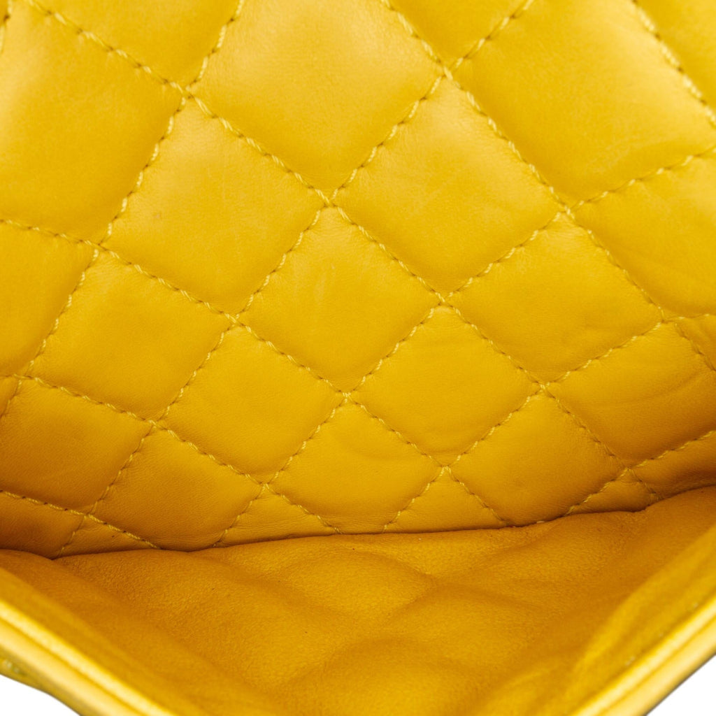 Chanel Medium Classic Double Stitch Calfskin Double Flap (SHG-Y92L3n)