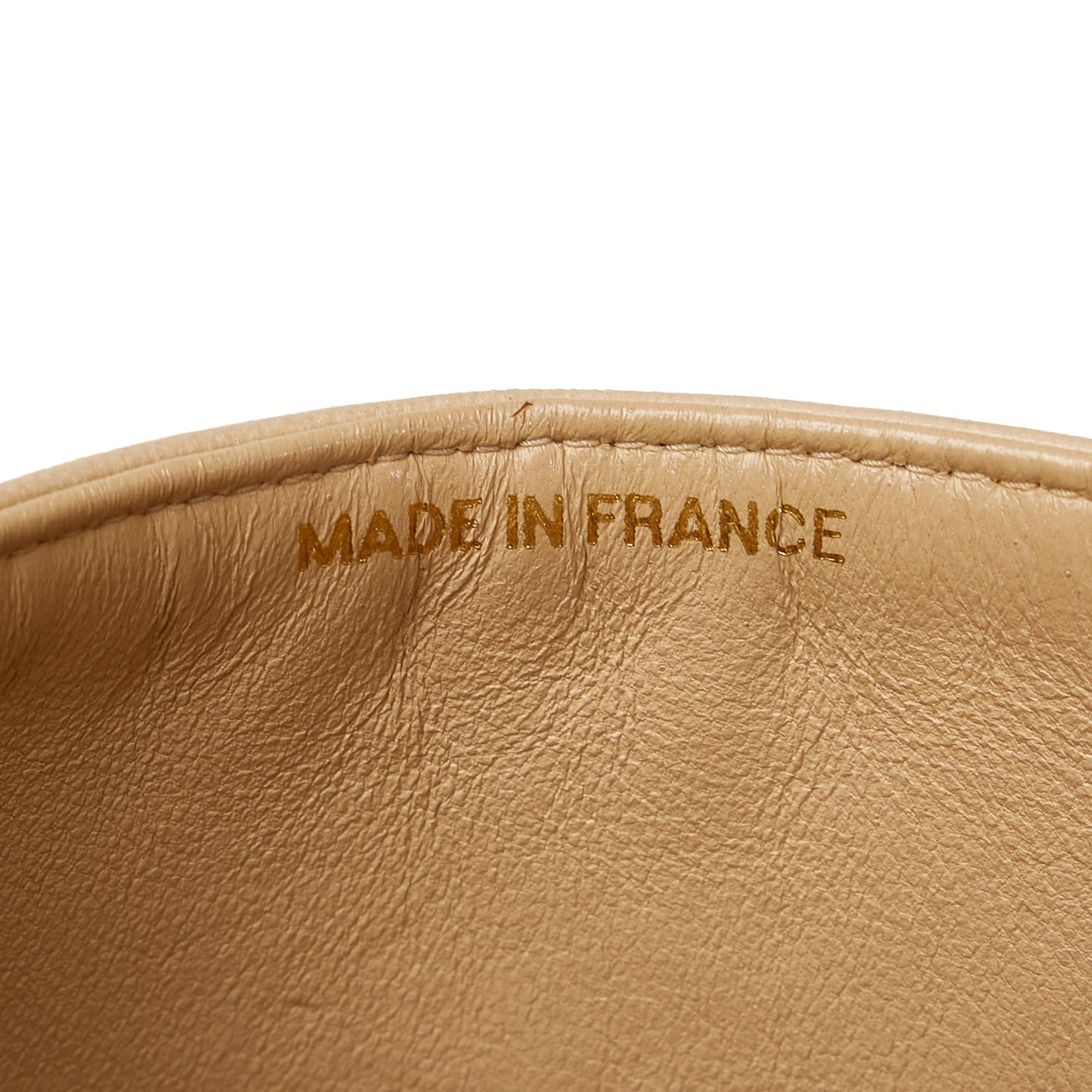 Chanel Medium Classic Lambskin Double Flap (SHG-YJk0lm)