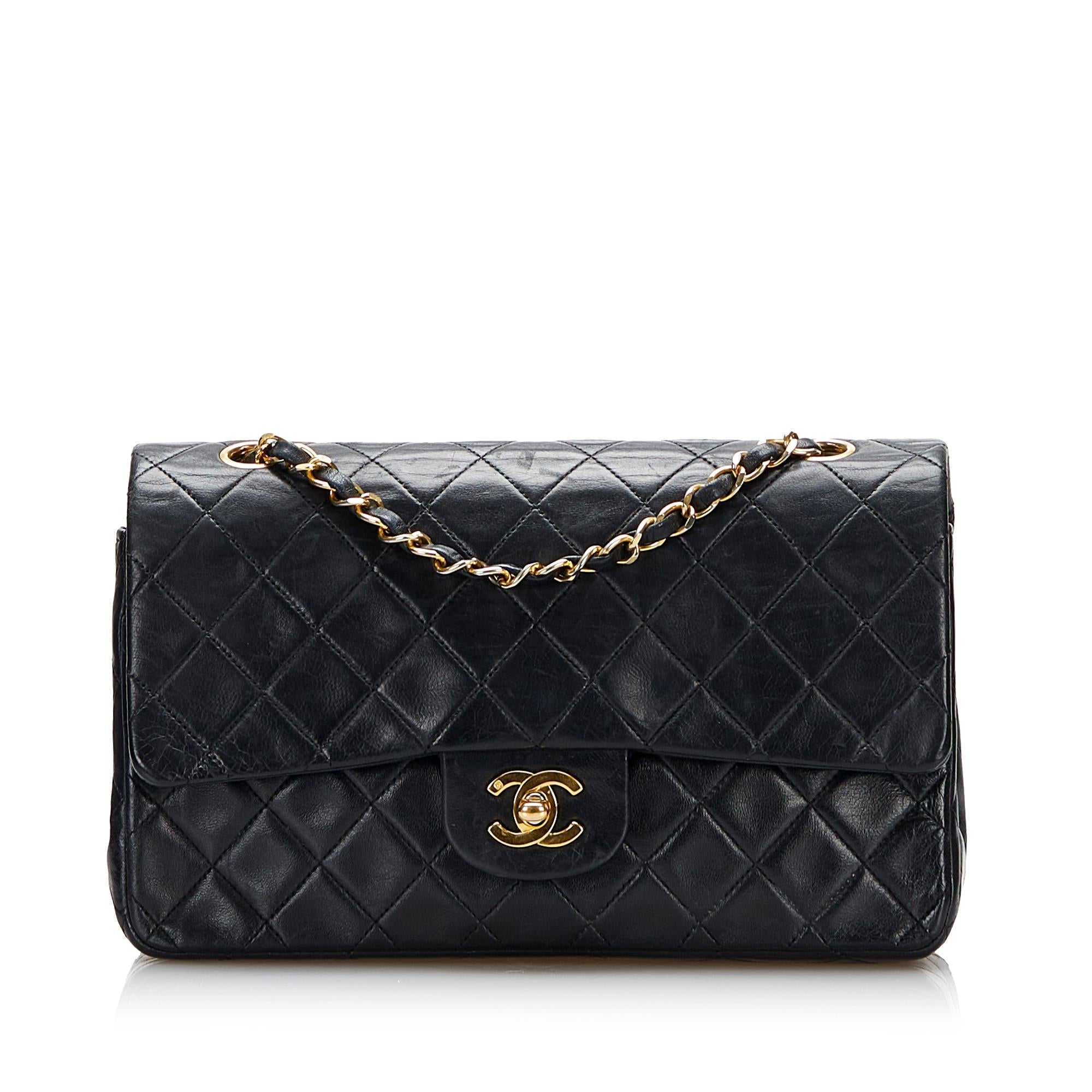 Chanel Medium Classic Lambskin Double Flap (SHG-Z7N1wd)