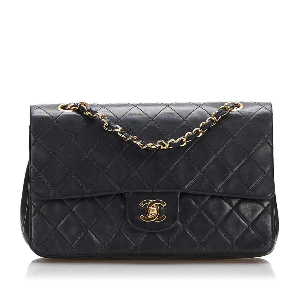 Chanel Medium Classic Lambskin Double Flap (SHG-8sT9Z0)