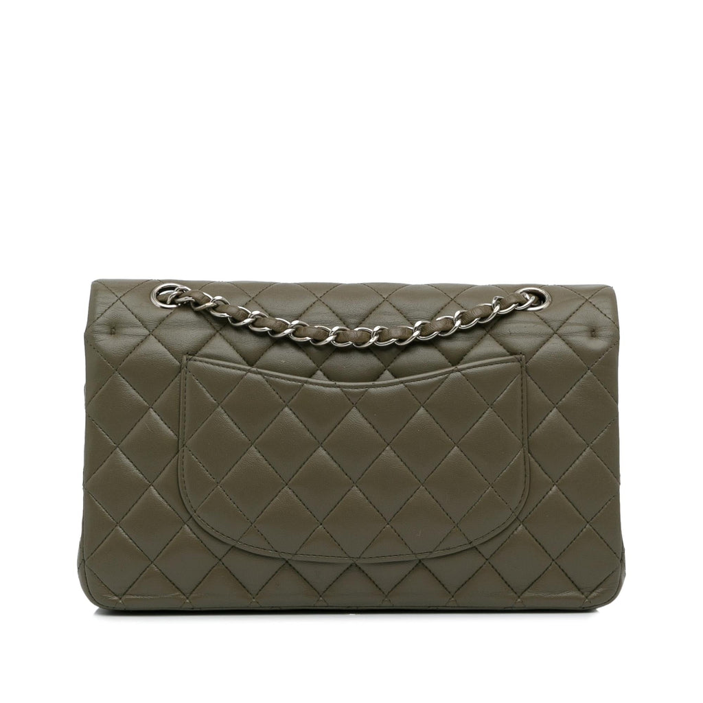 Chanel Medium Classic Lambskin Double Flap (SHG-KVpWQO)