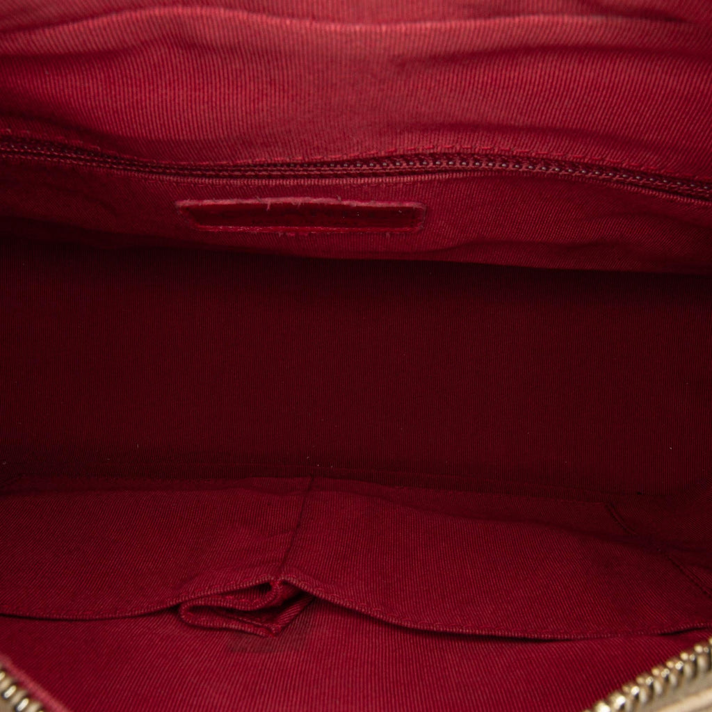Chanel Medium Lambskin Gabrielle Crossbody (SHG-YK6T6O)
