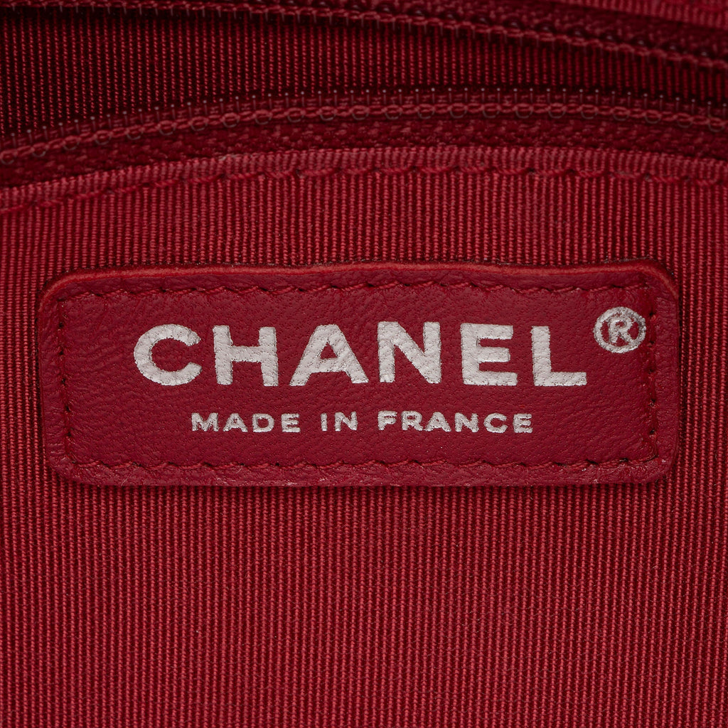 Chanel Metallic Aged Calfskin Gabrielle Medium Hobo (SHF-RJhsNR)