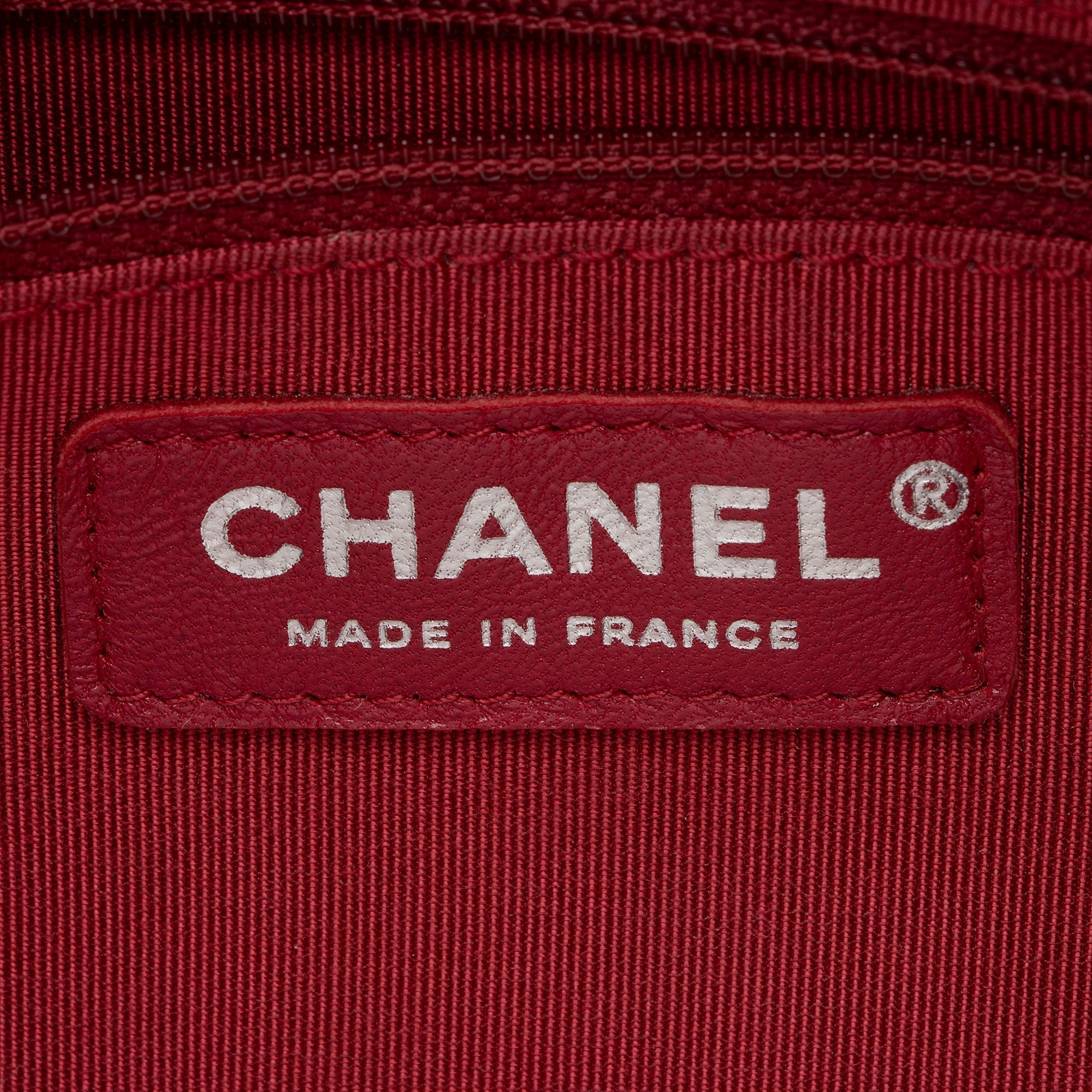 Chanel Metallic Aged Calfskin Gabrielle Medium Hobo (SHF-RJhsNR)