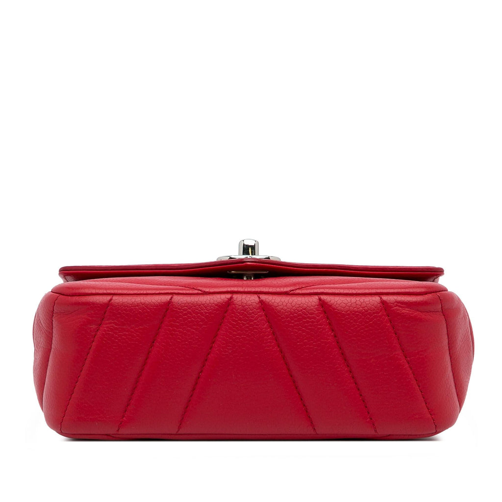 Chanel Mini Caviar Chevron Data Center Envelope Flap Bag (SHG-xIRjR6)